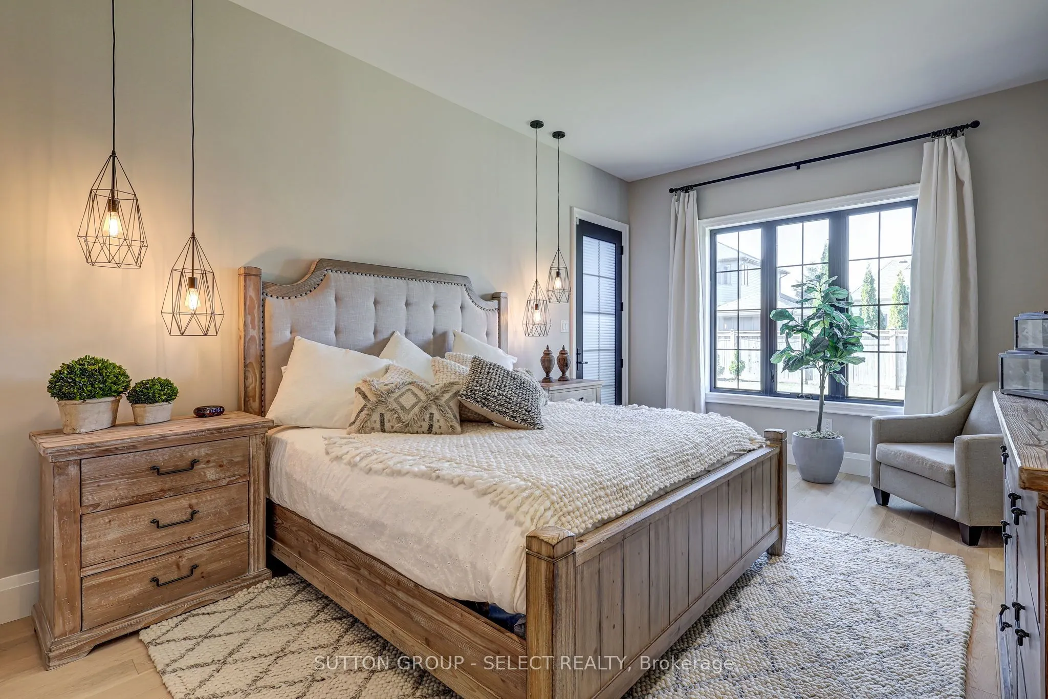 2397 MEADOWLANDS Way