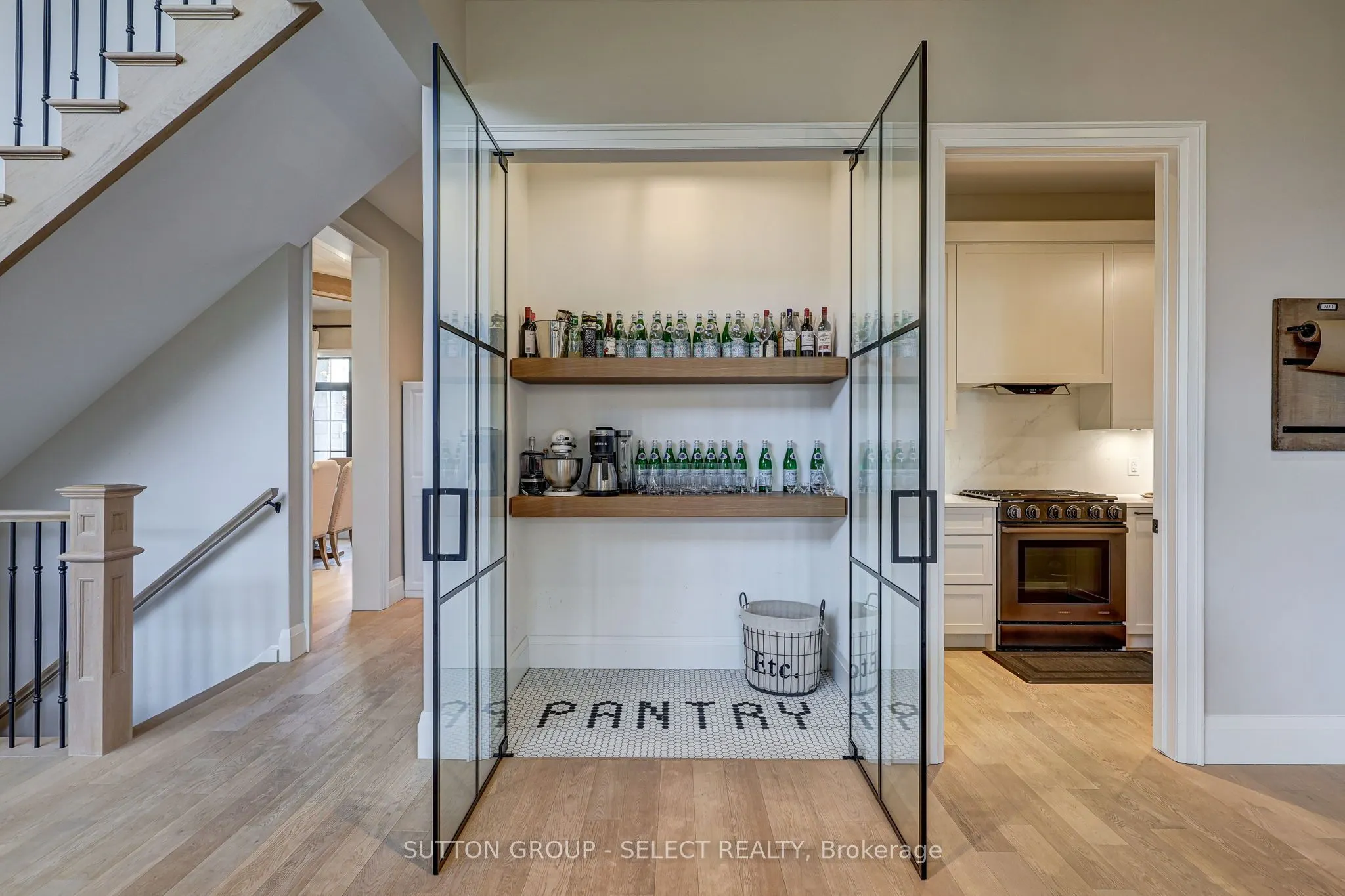 2397 MEADOWLANDS Way