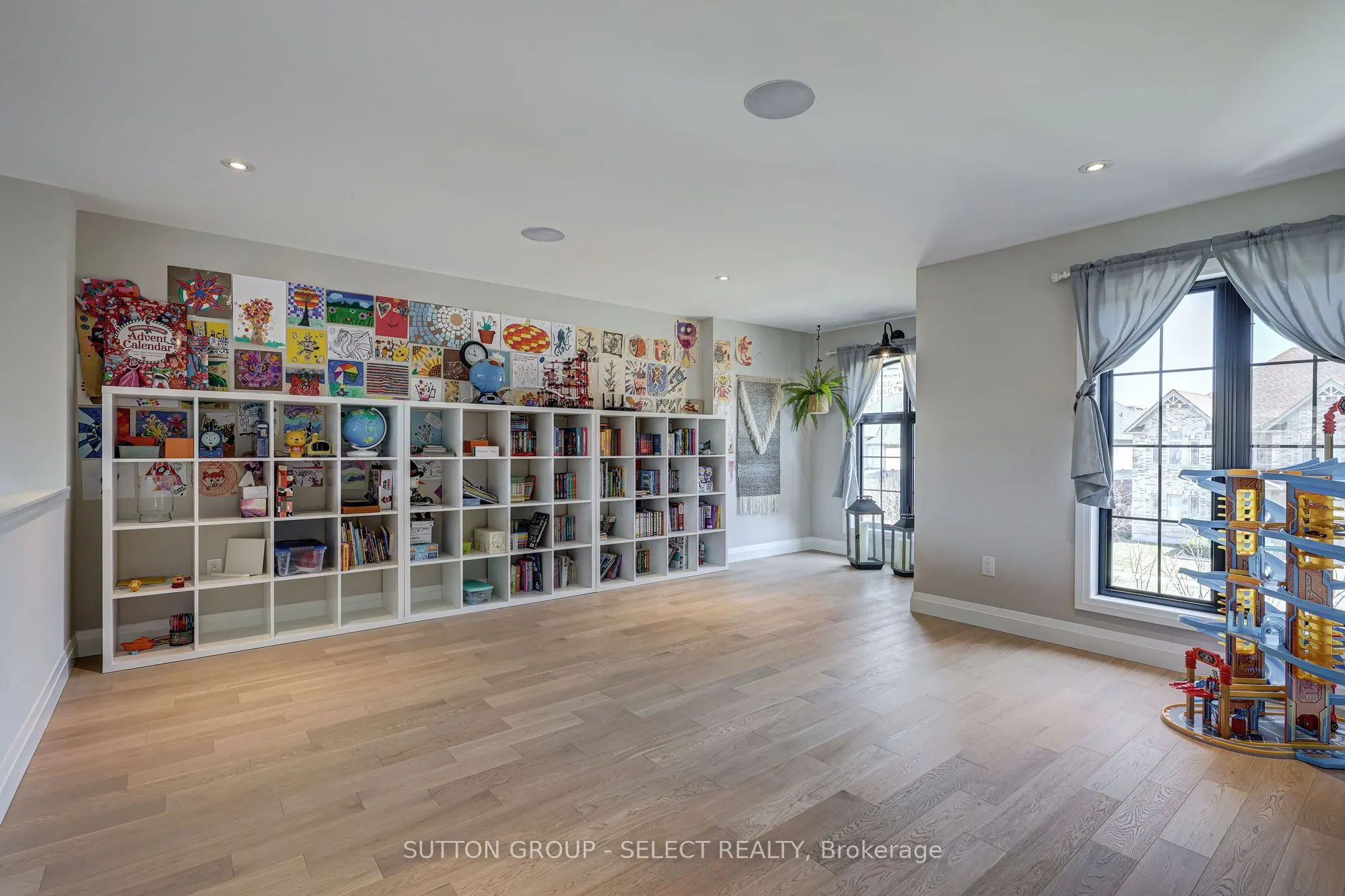 2397 MEADOWLANDS Way