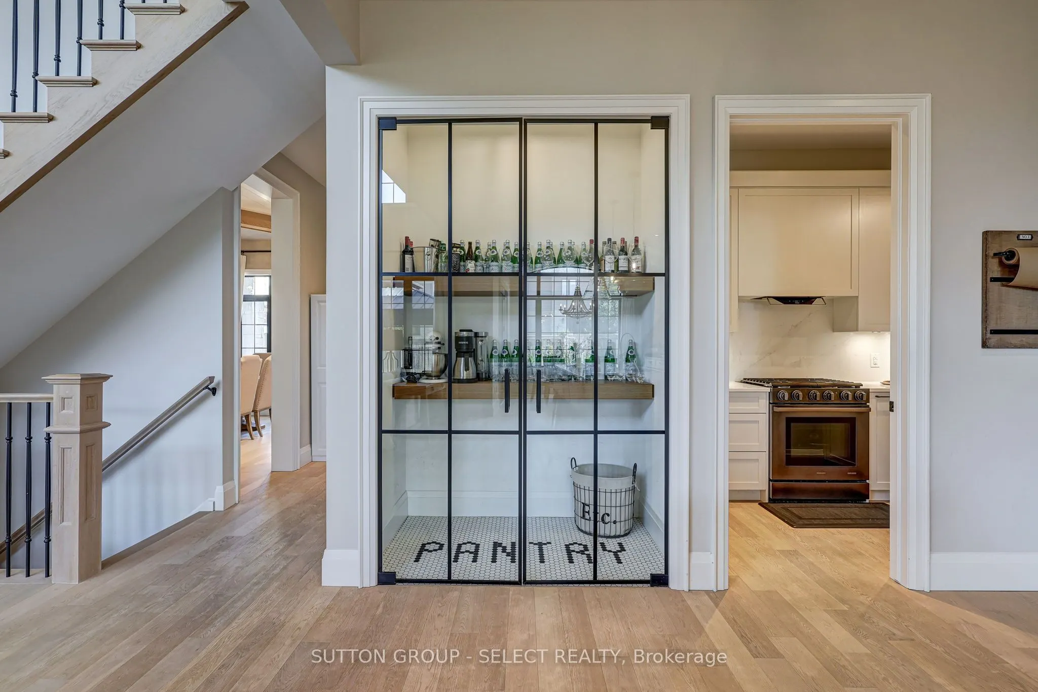 2397 MEADOWLANDS Way