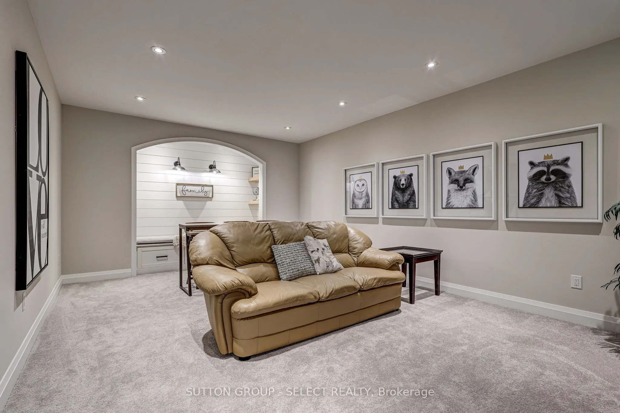 2397 MEADOWLANDS Way
