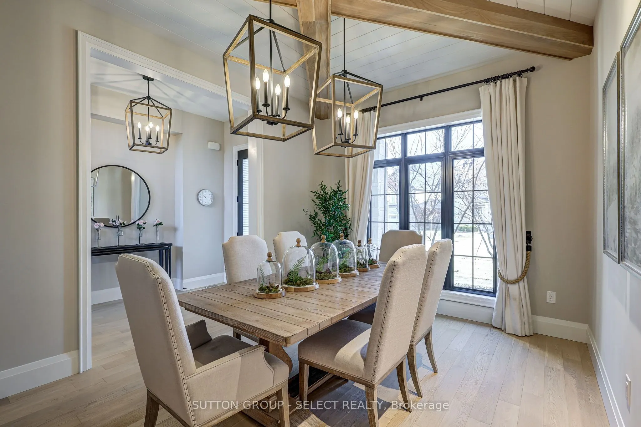 2397 MEADOWLANDS Way