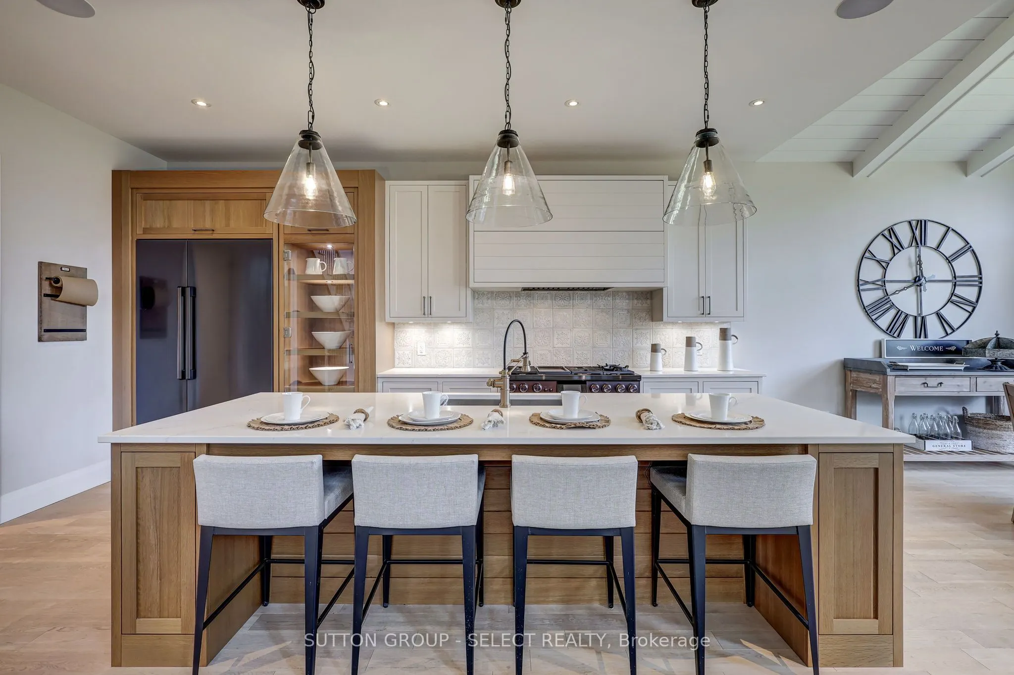 2397 MEADOWLANDS Way