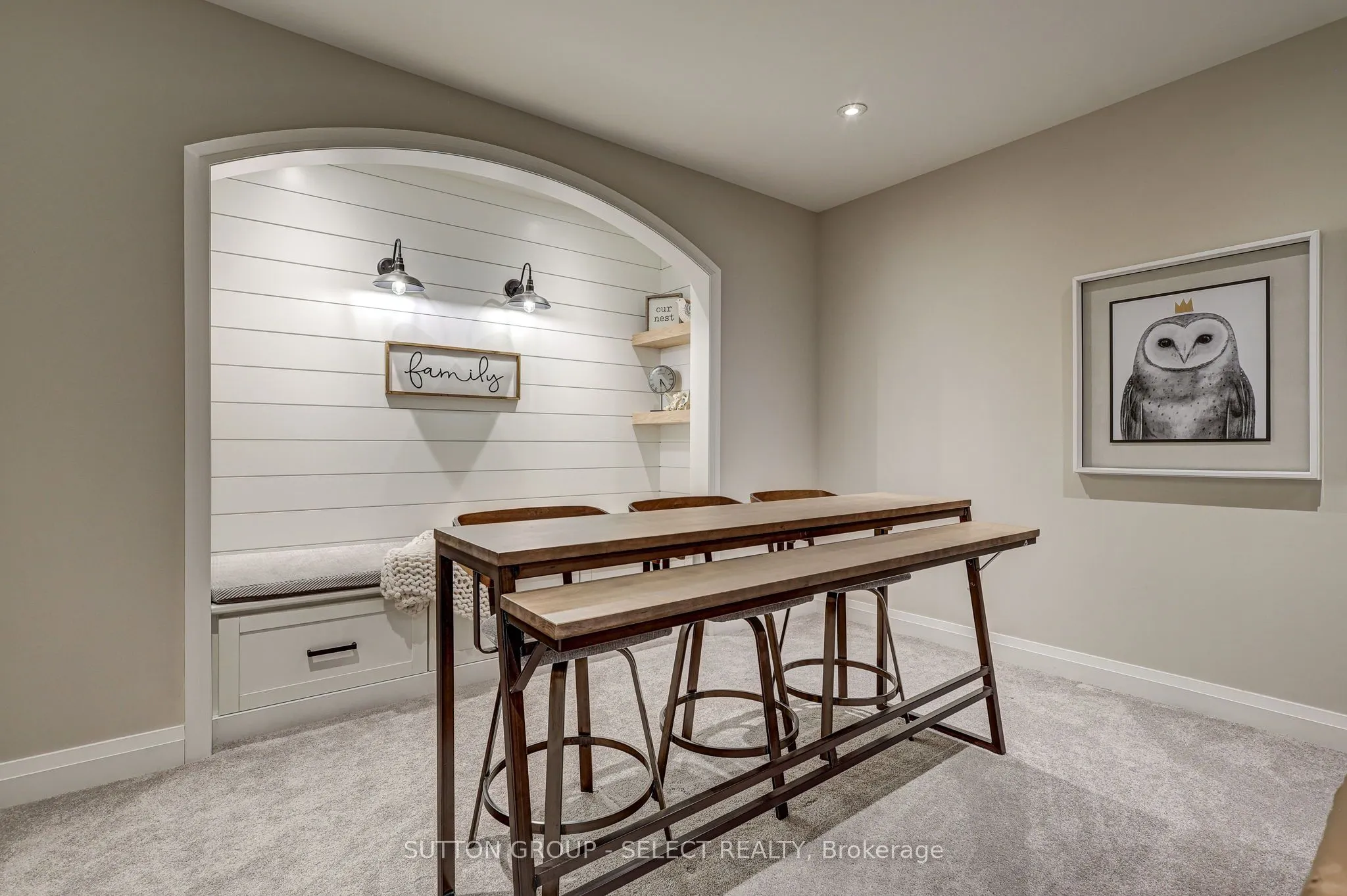 2397 MEADOWLANDS Way