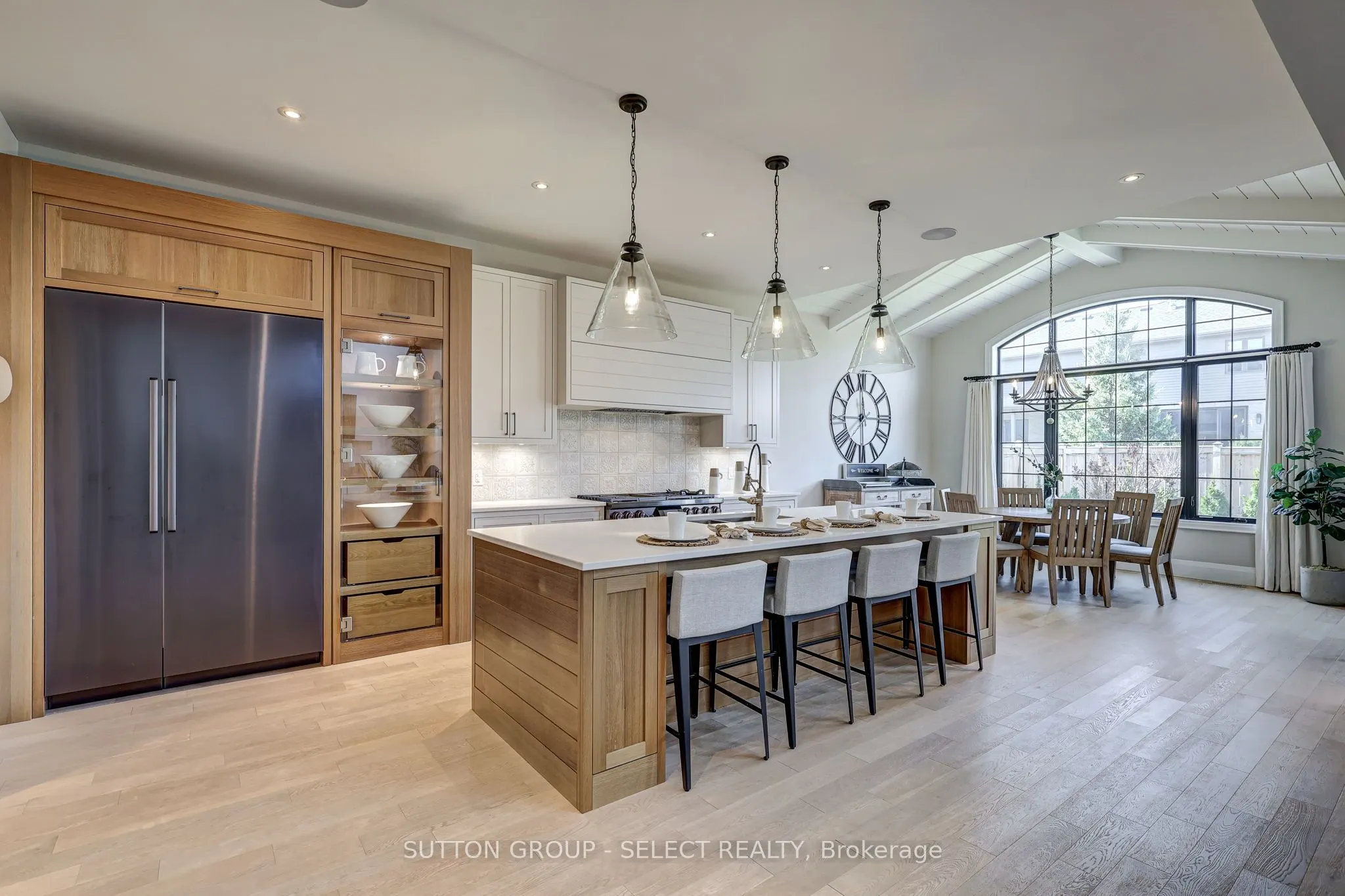 2397 MEADOWLANDS Way