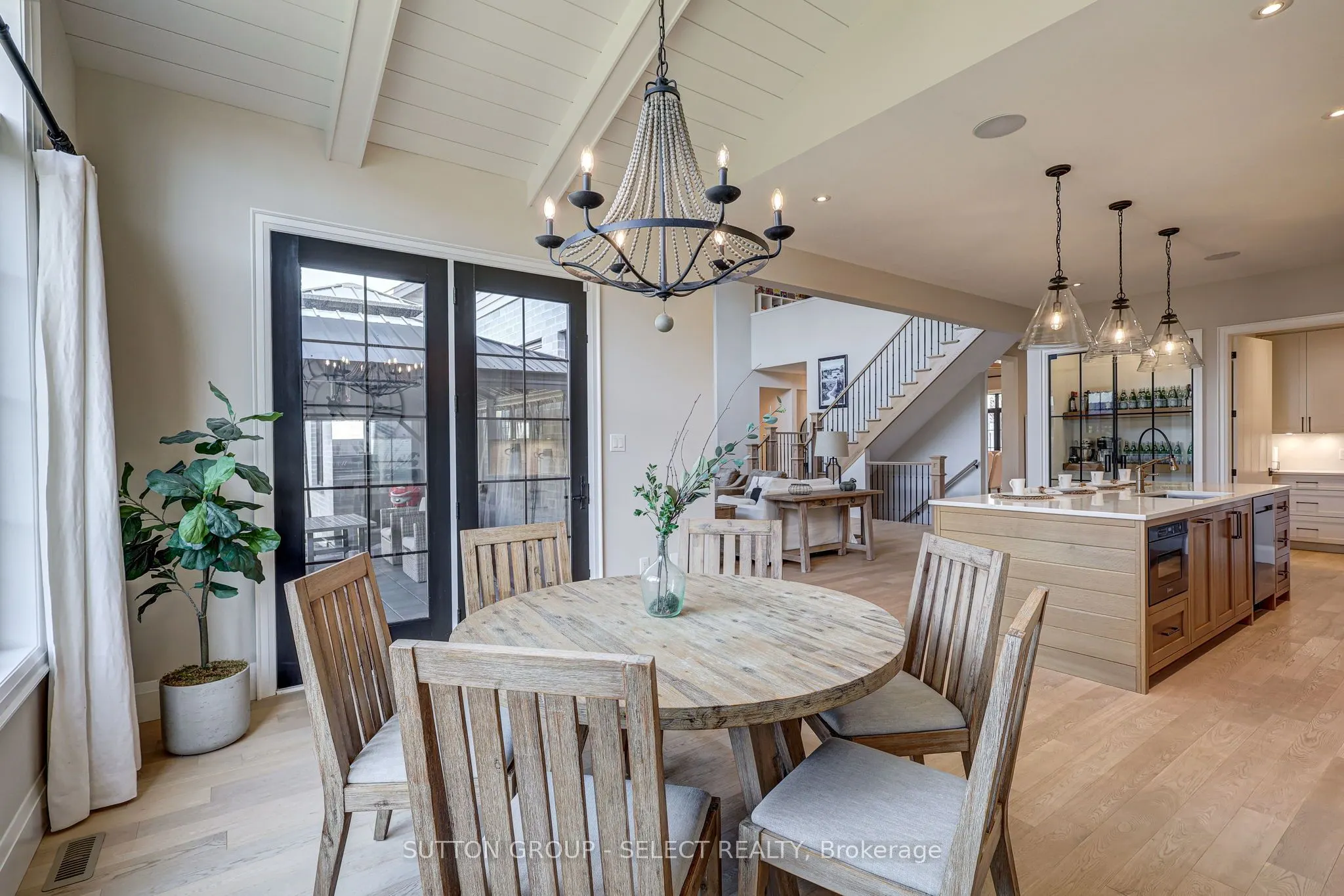2397 MEADOWLANDS Way