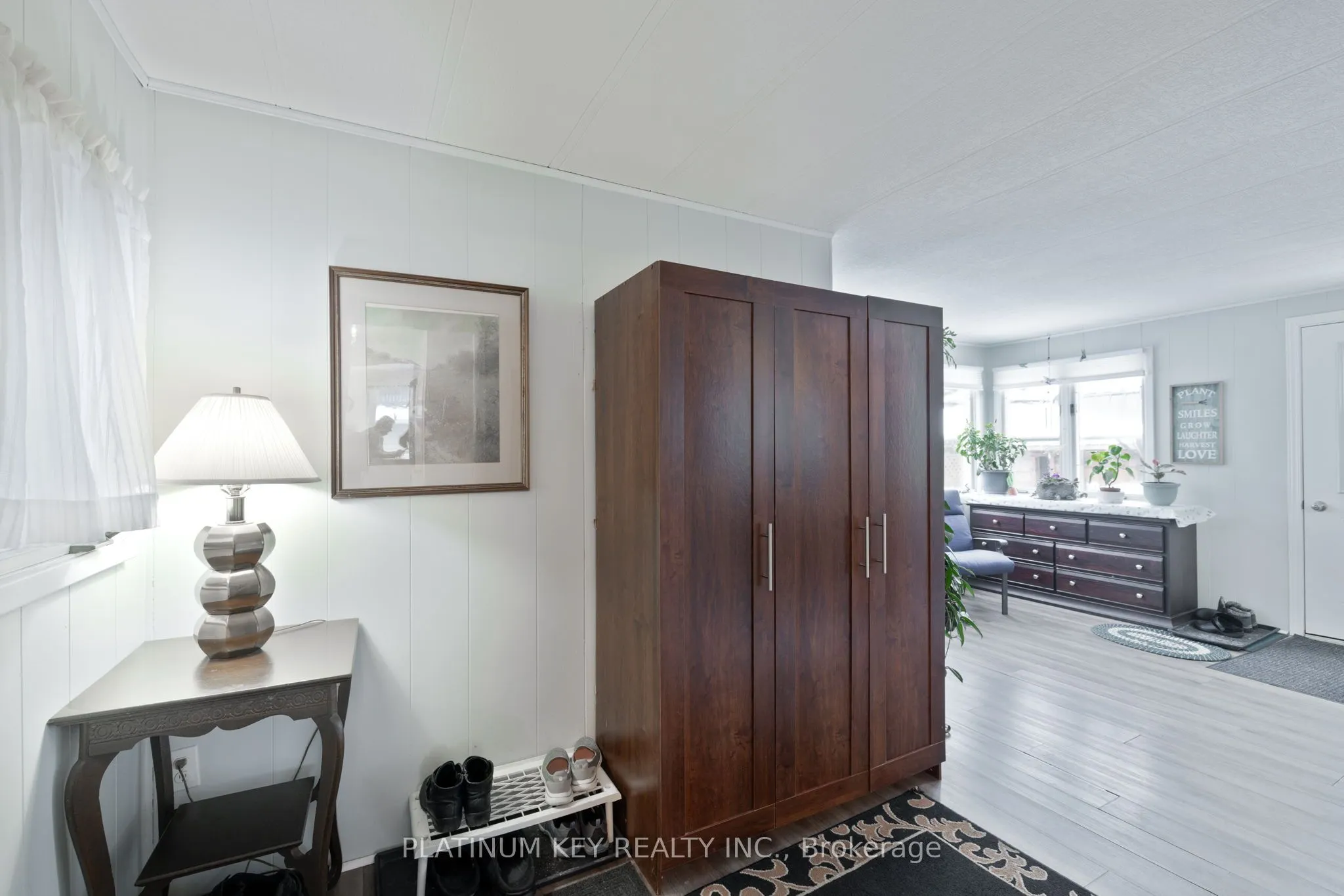 477 Richard Crescent