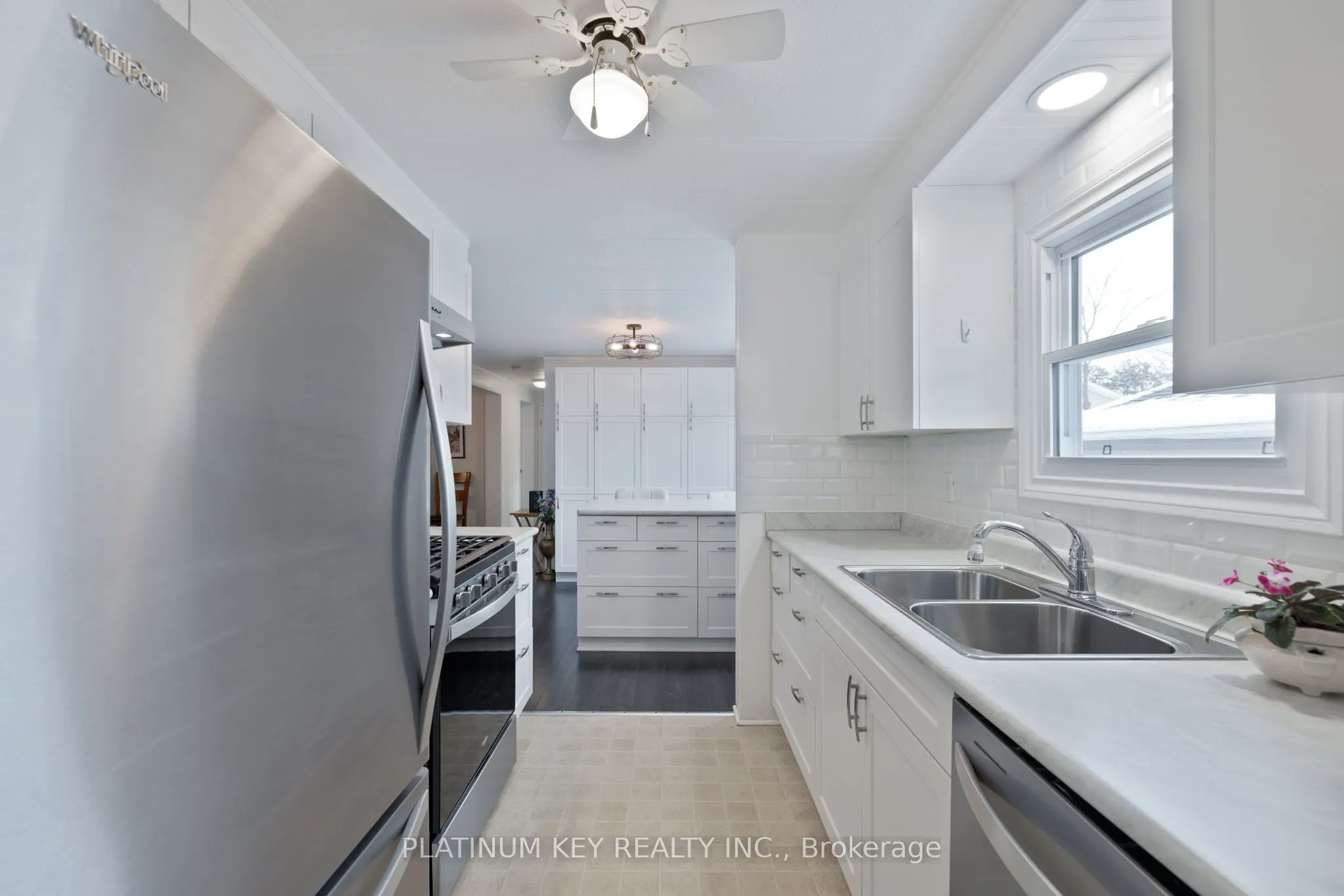 477 Richard Crescent