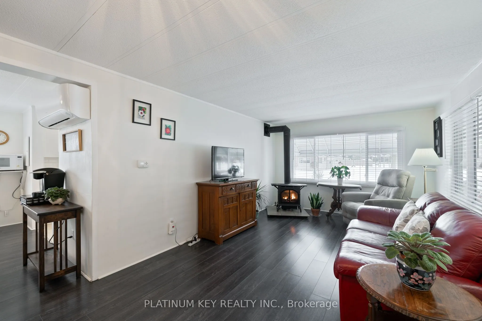 477 Richard Crescent