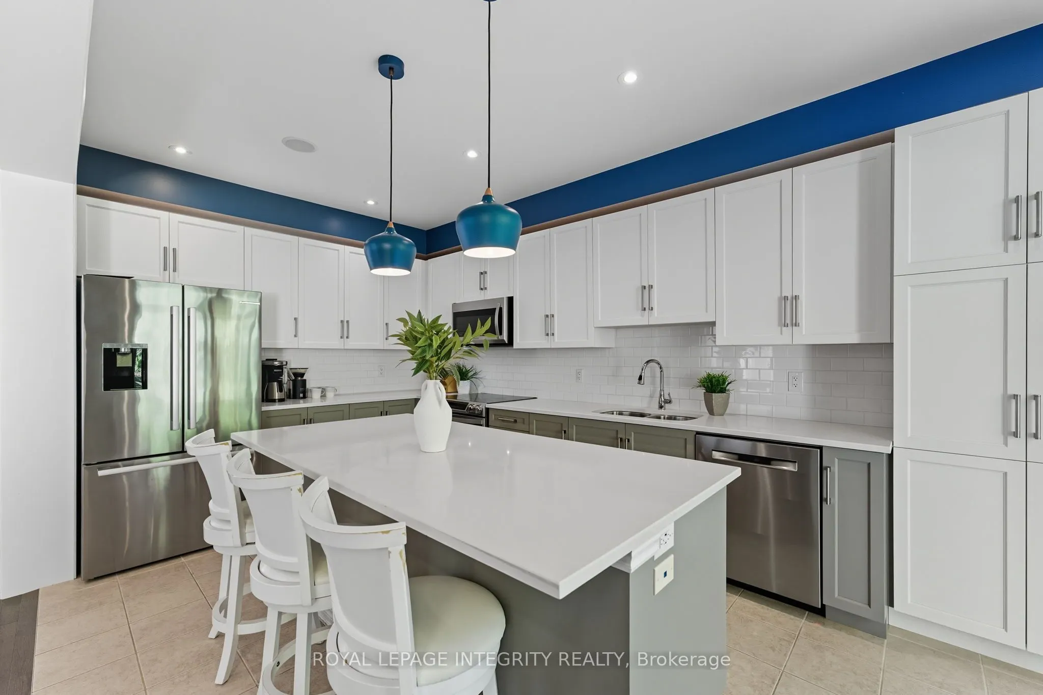 463 Meadowbreeze Drive