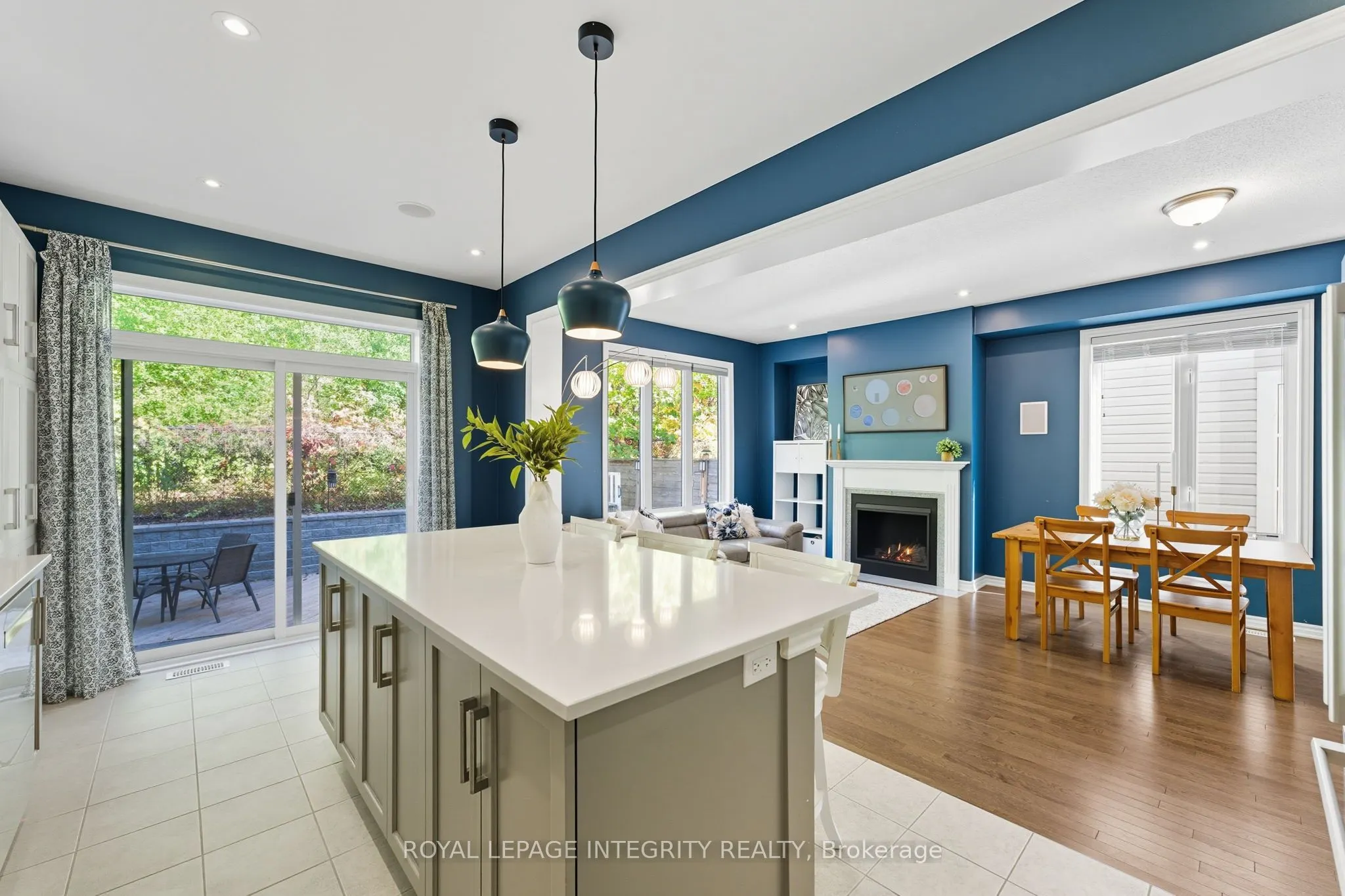 463 Meadowbreeze Drive