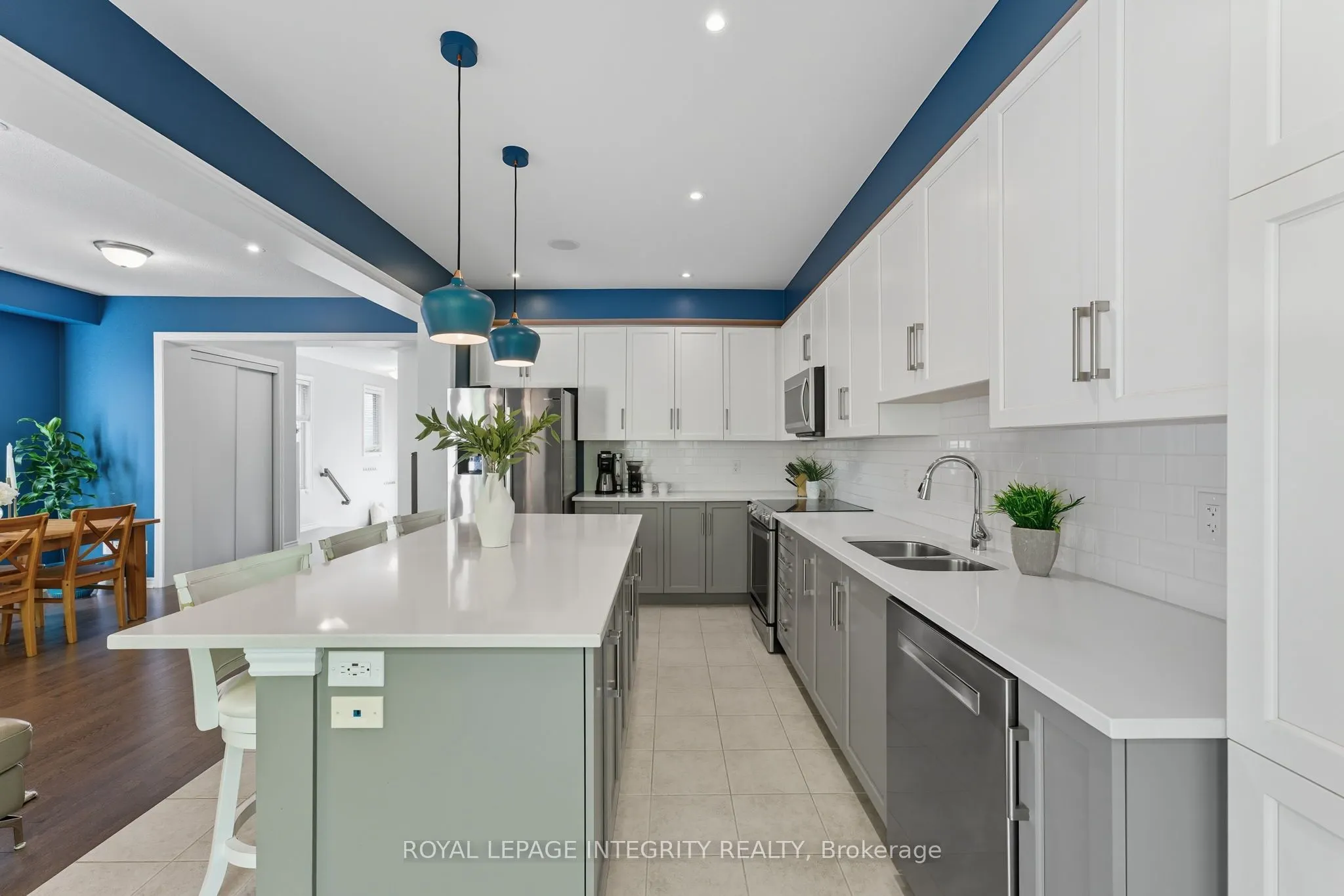463 Meadowbreeze Drive
