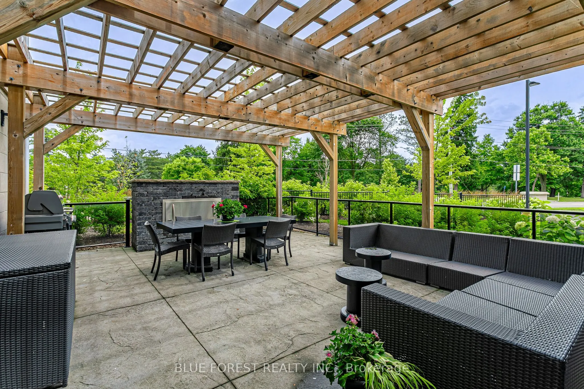 1200 Commissioners Road W, #406