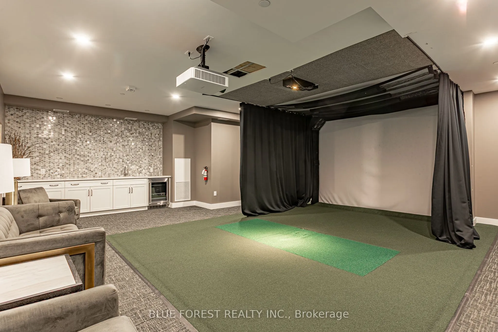 1200 Commissioners Road W, #406