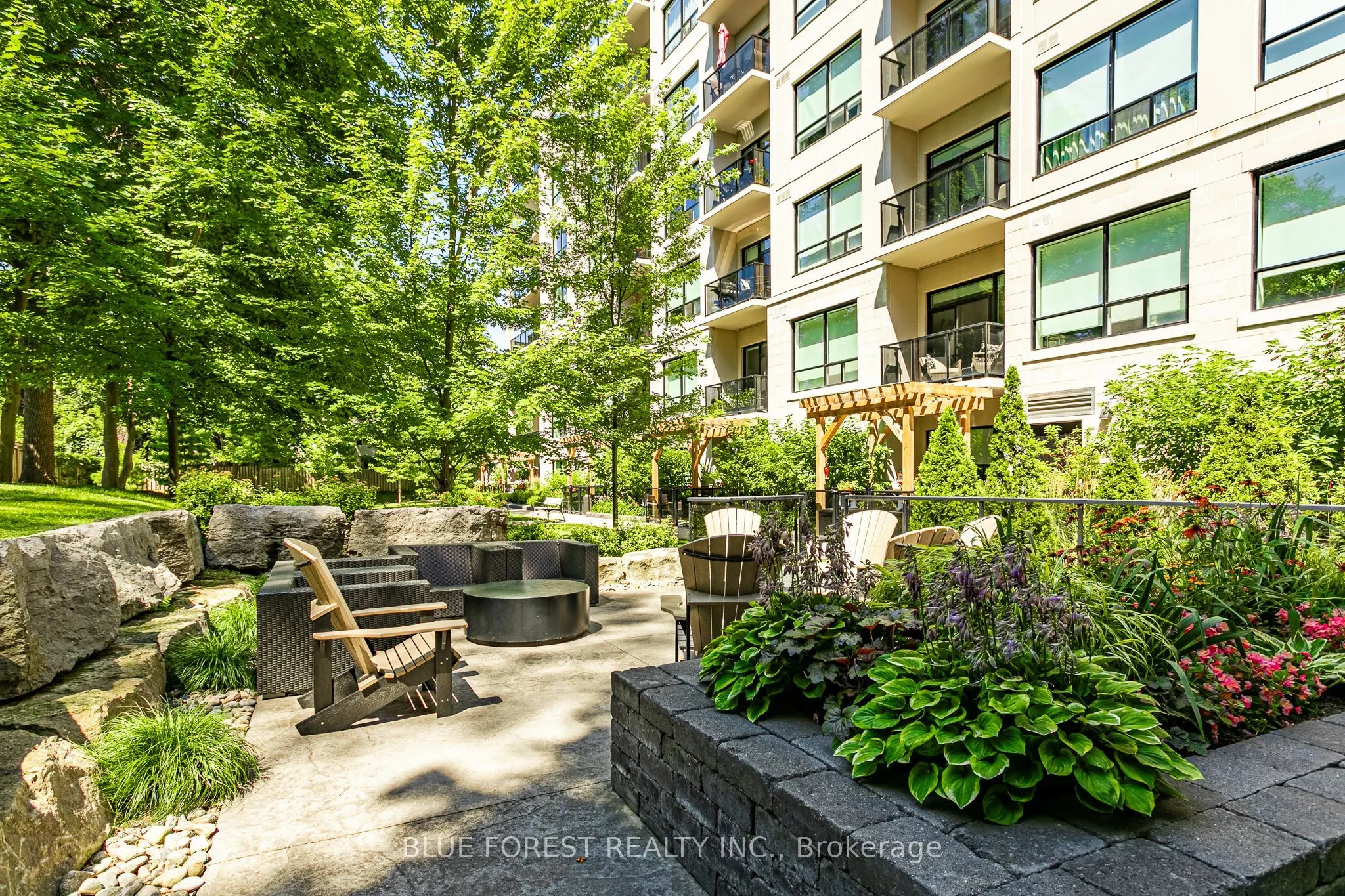 1200 Commissioners Road W, #406