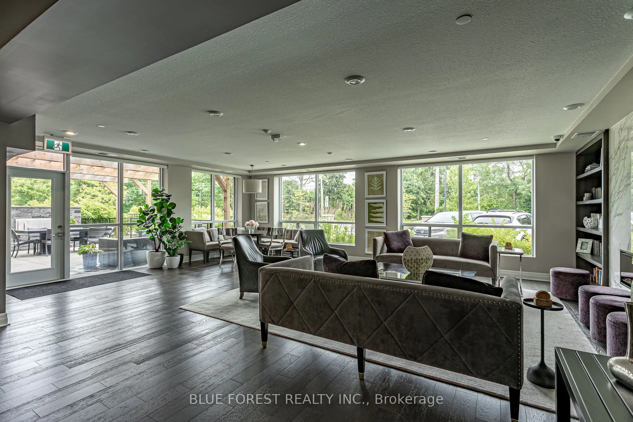 1200 Commissioners Road W, #406