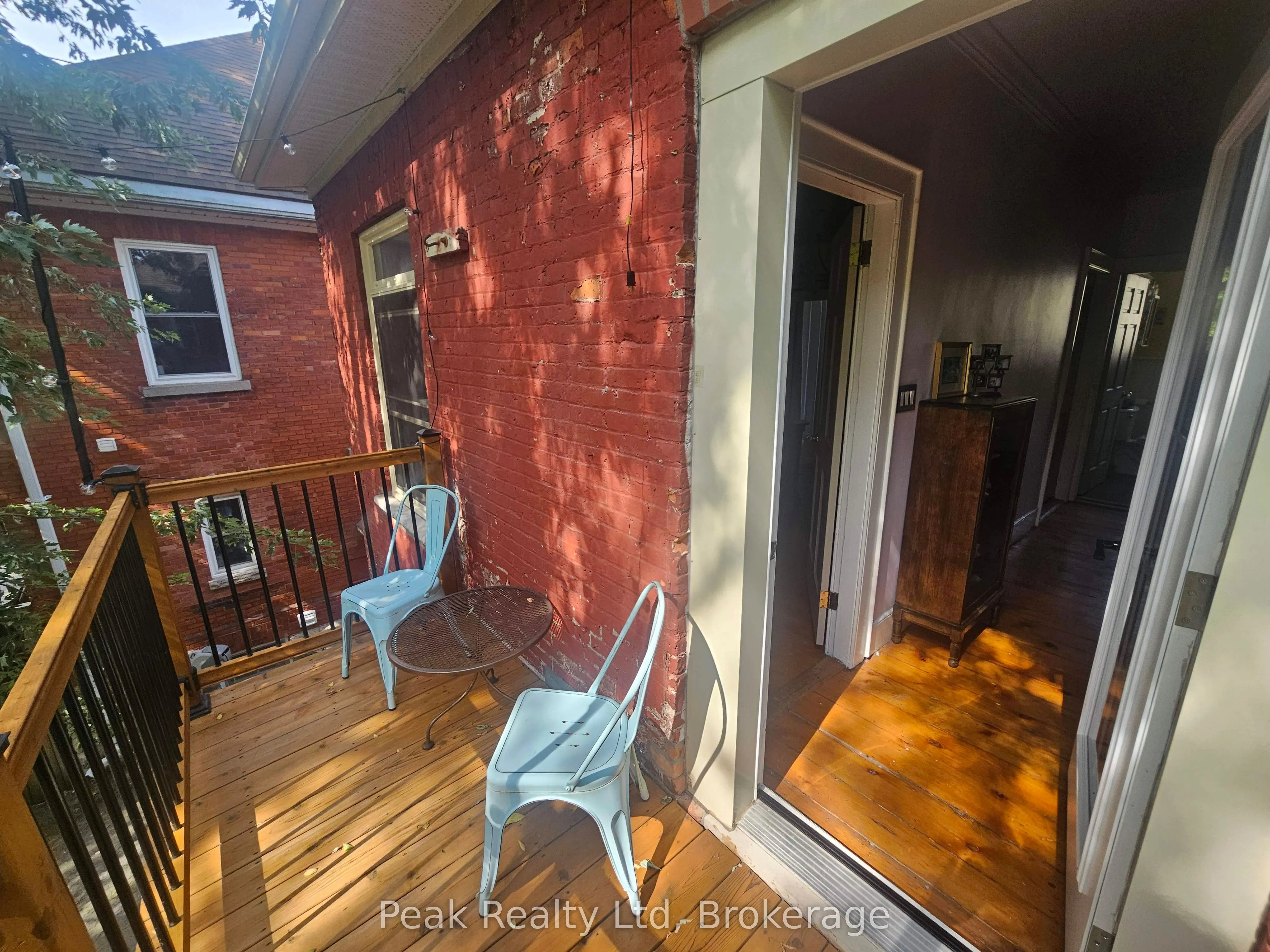 41 Douglas Street