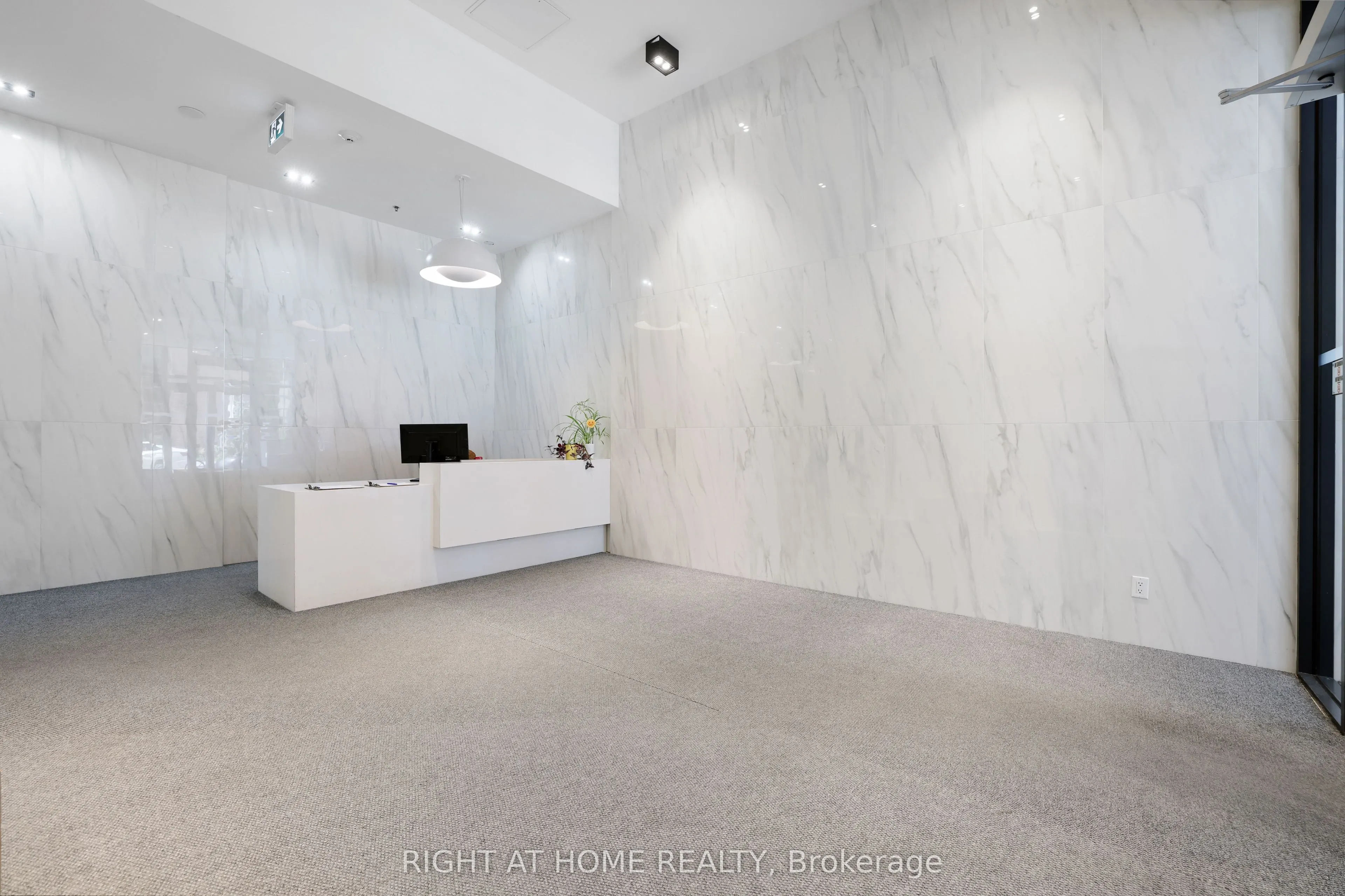 203 CATHERINE Street, #705
