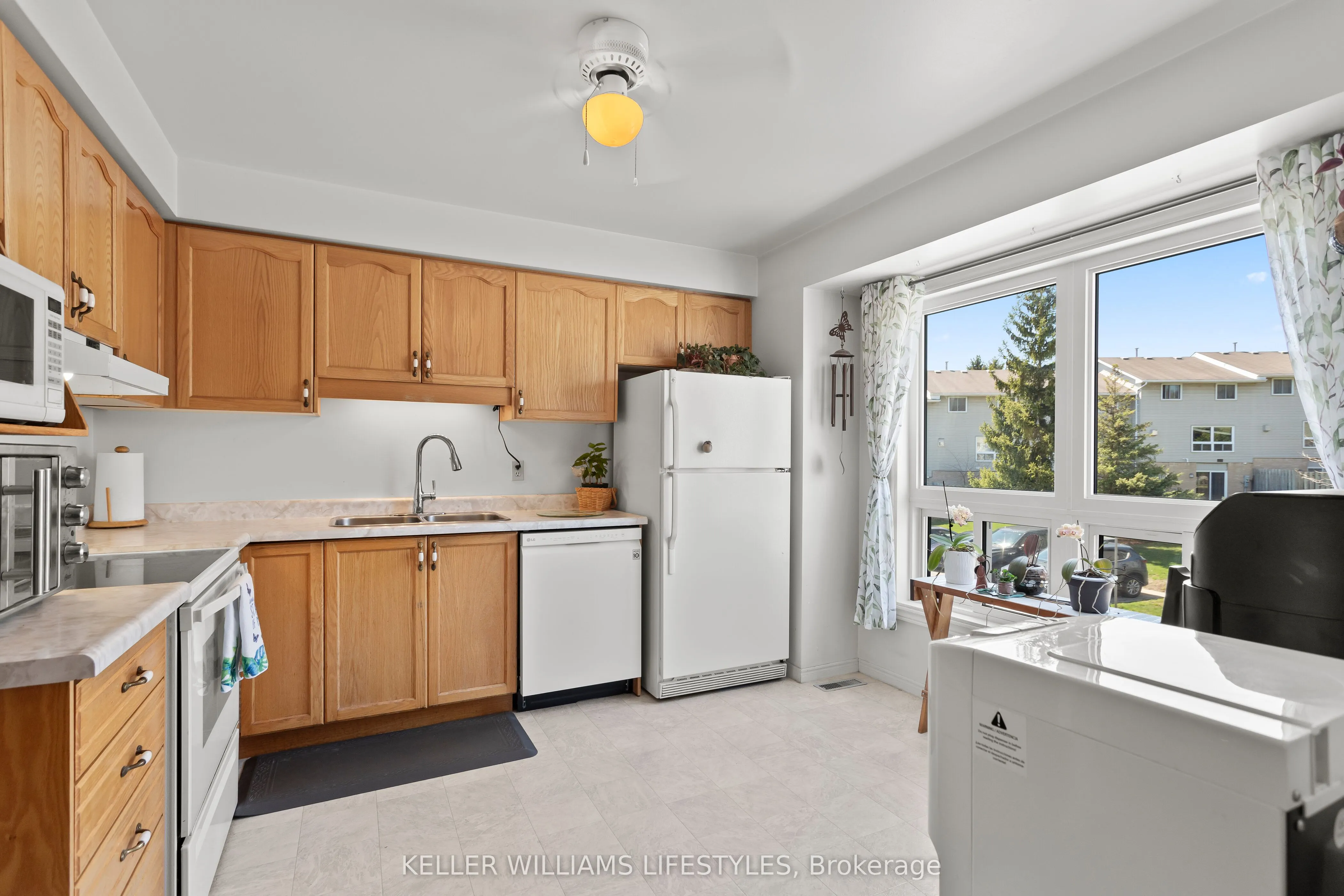 536 Third Street, #23