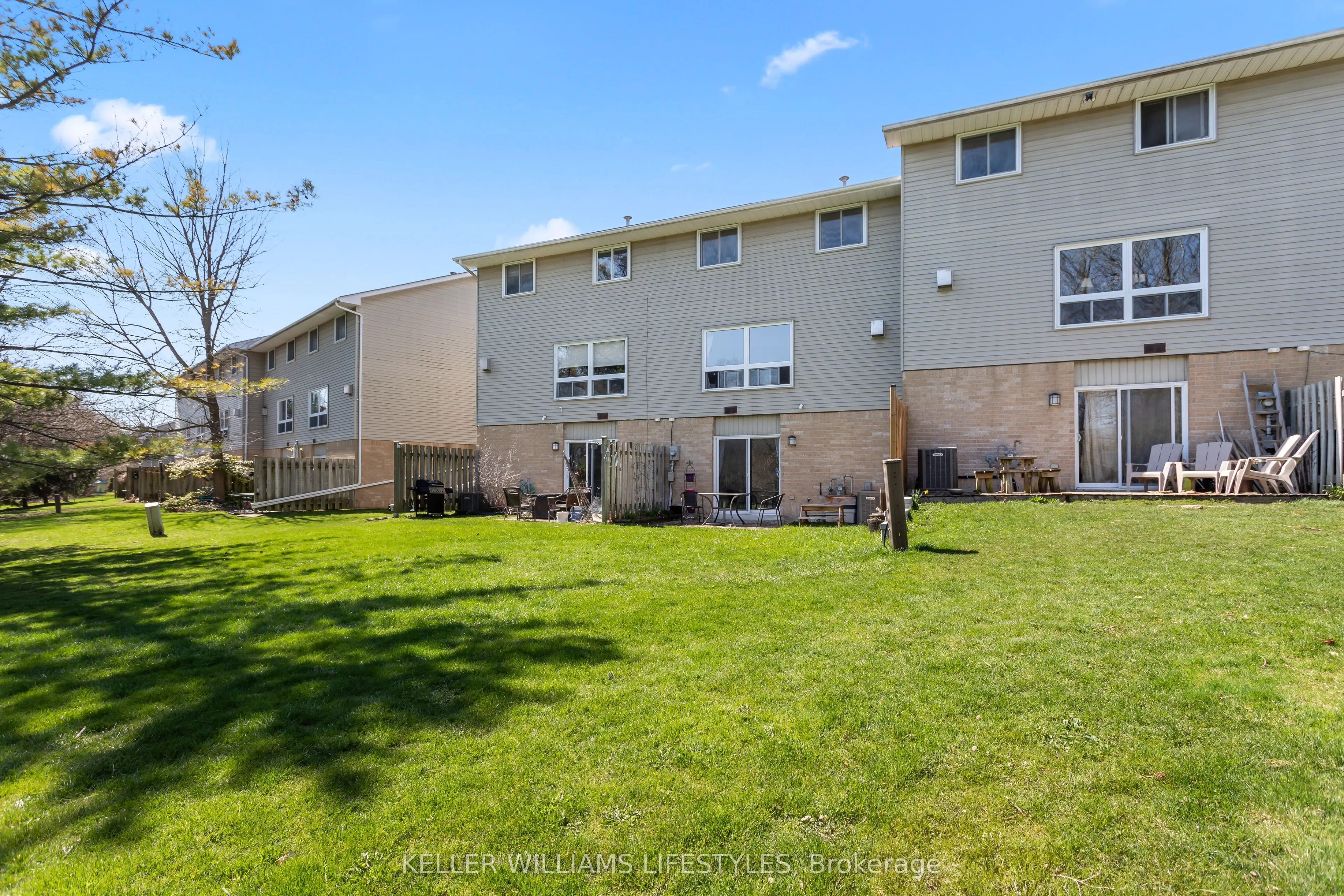 536 Third Street, #23