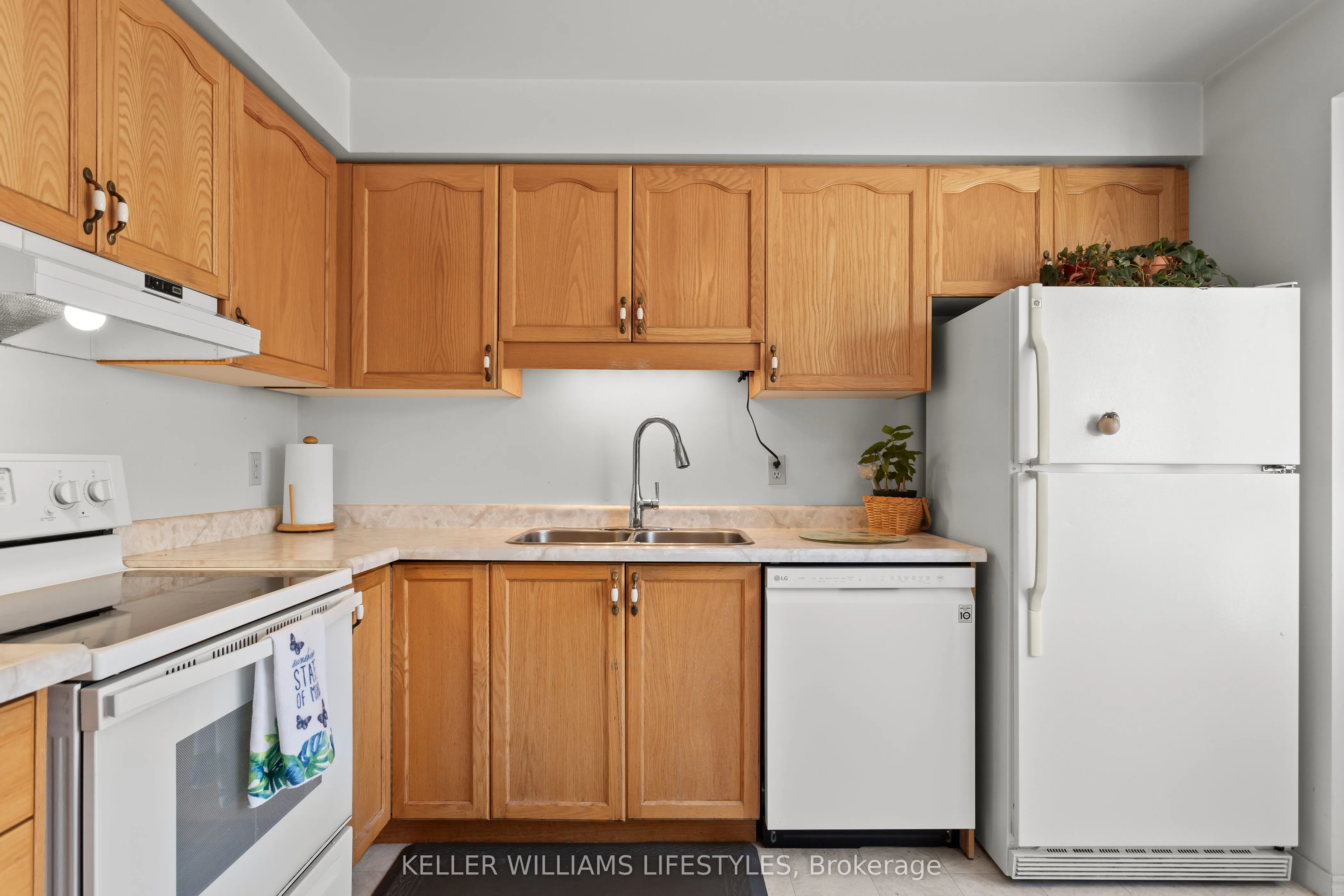536 Third Street, #23
