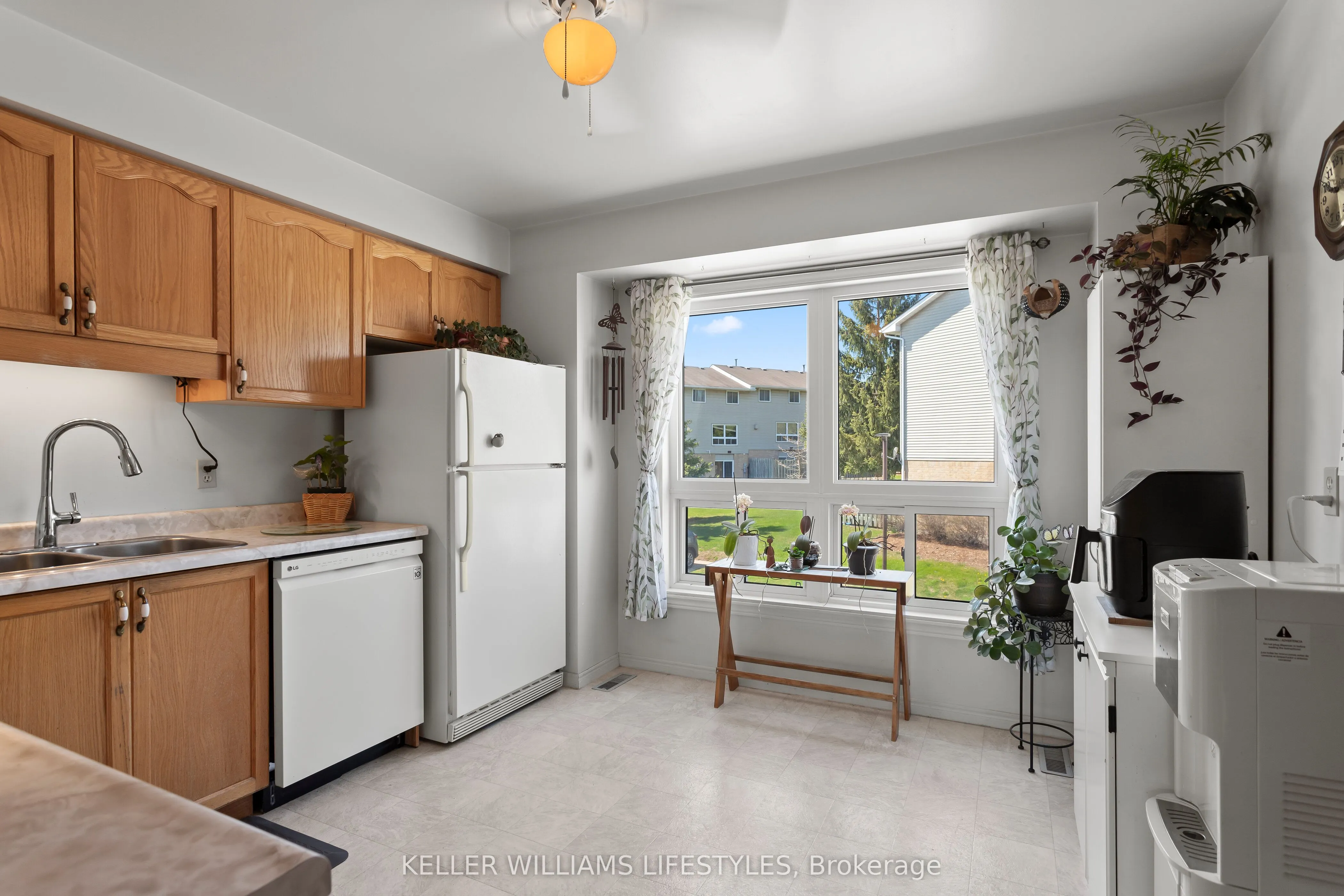 536 Third Street, #23