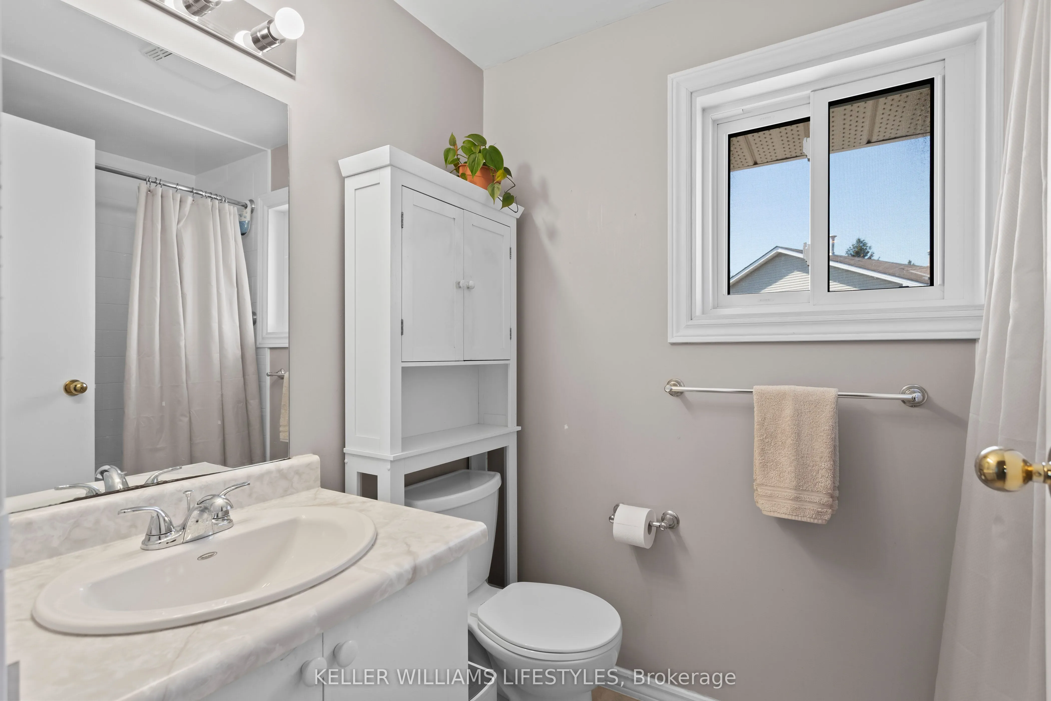 536 Third Street, #23