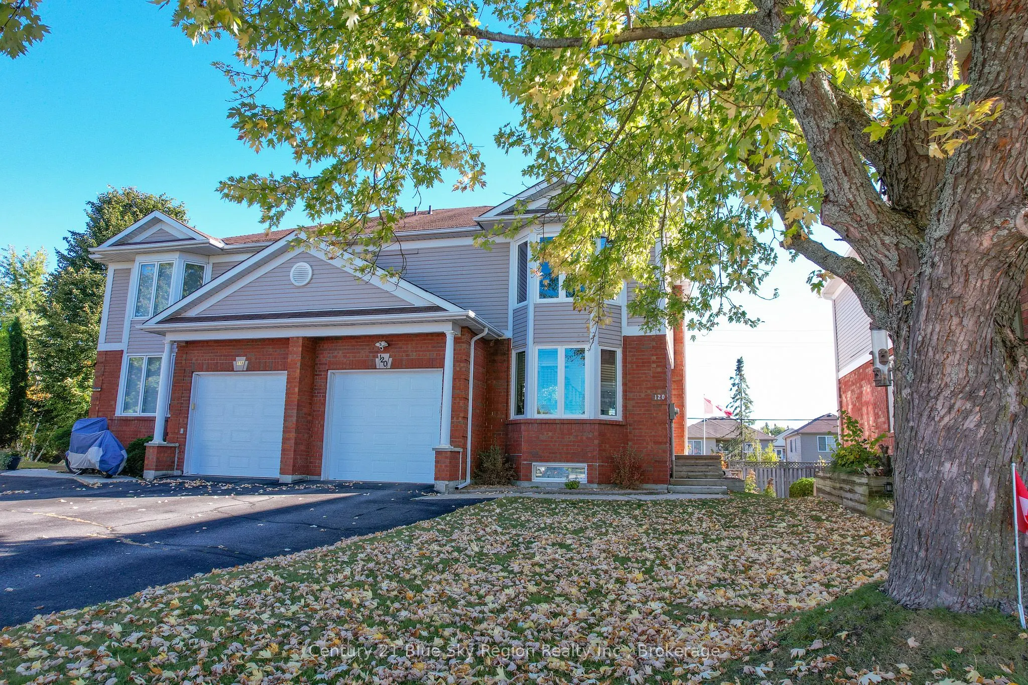 120 Cloverbrae Crescent