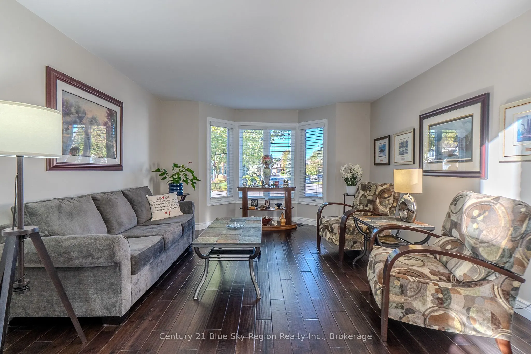 120 Cloverbrae Crescent