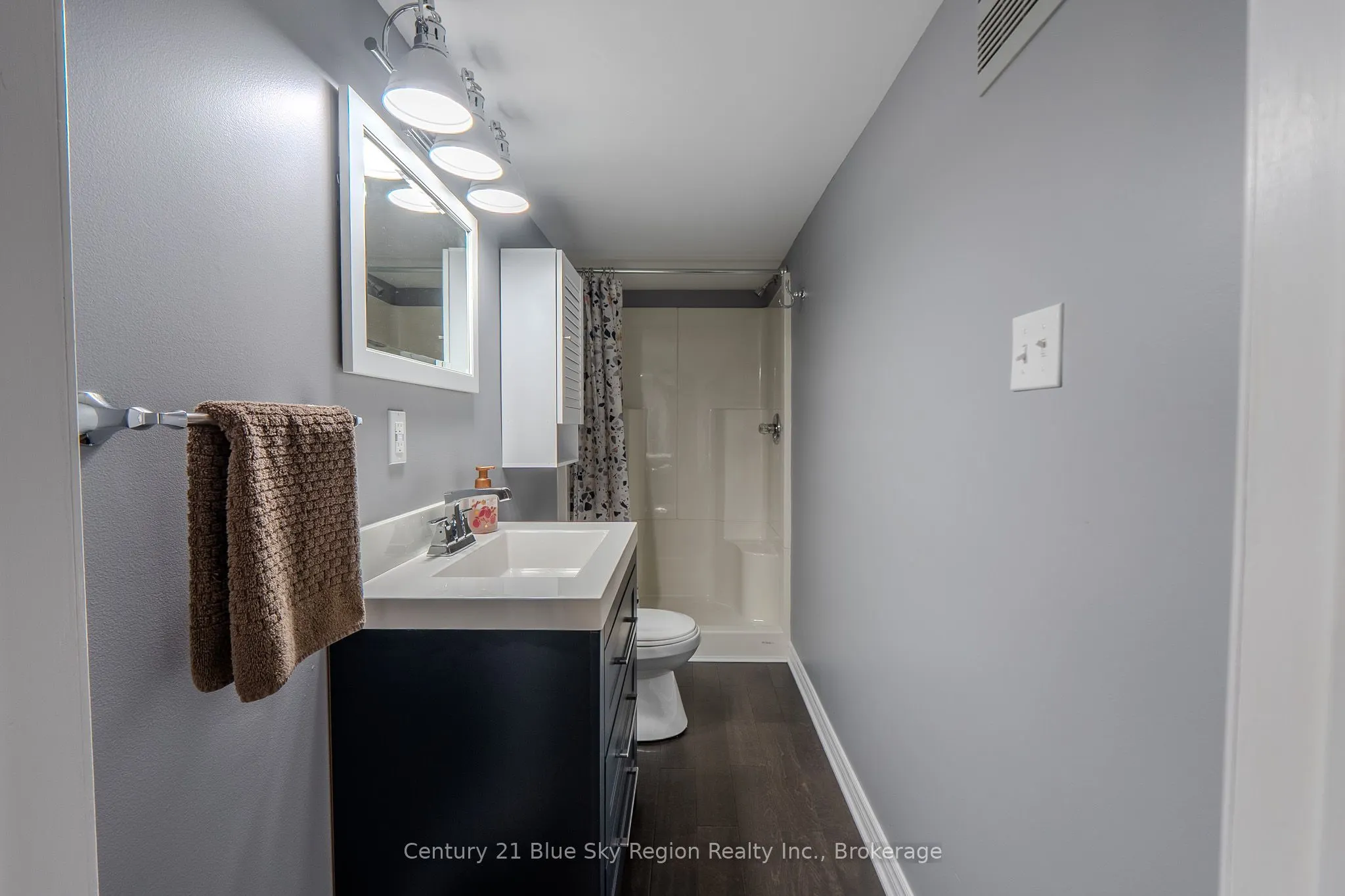 120 Cloverbrae Crescent
