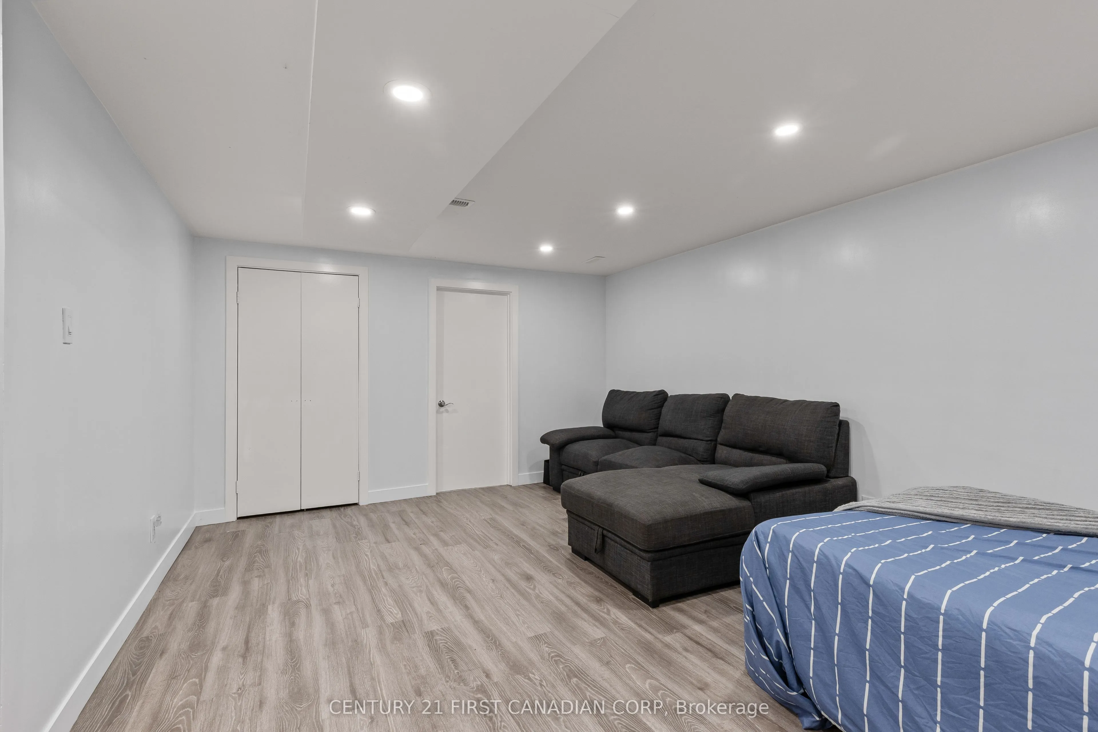 990 LAWSON Road