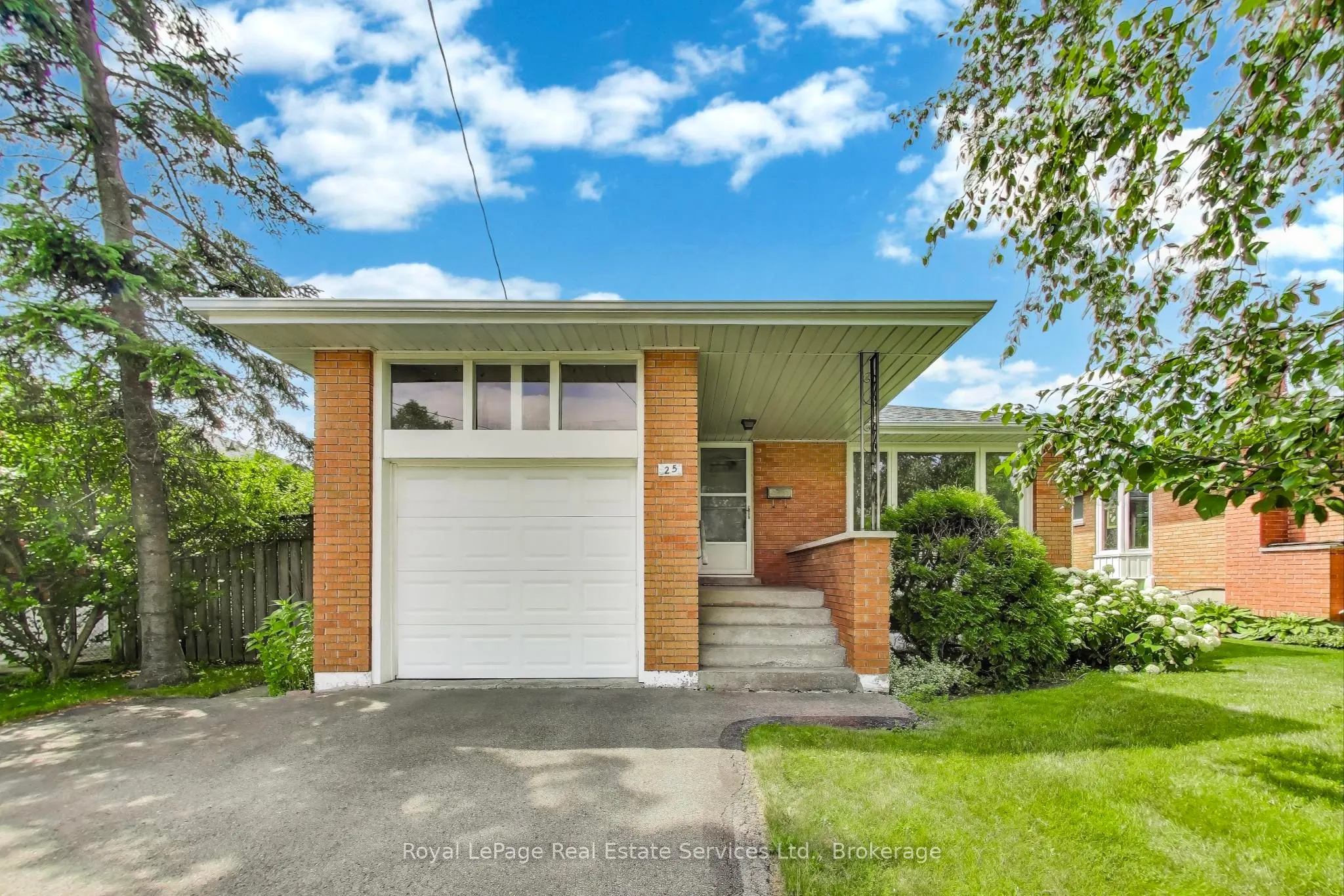 25 Sandringham Avenue