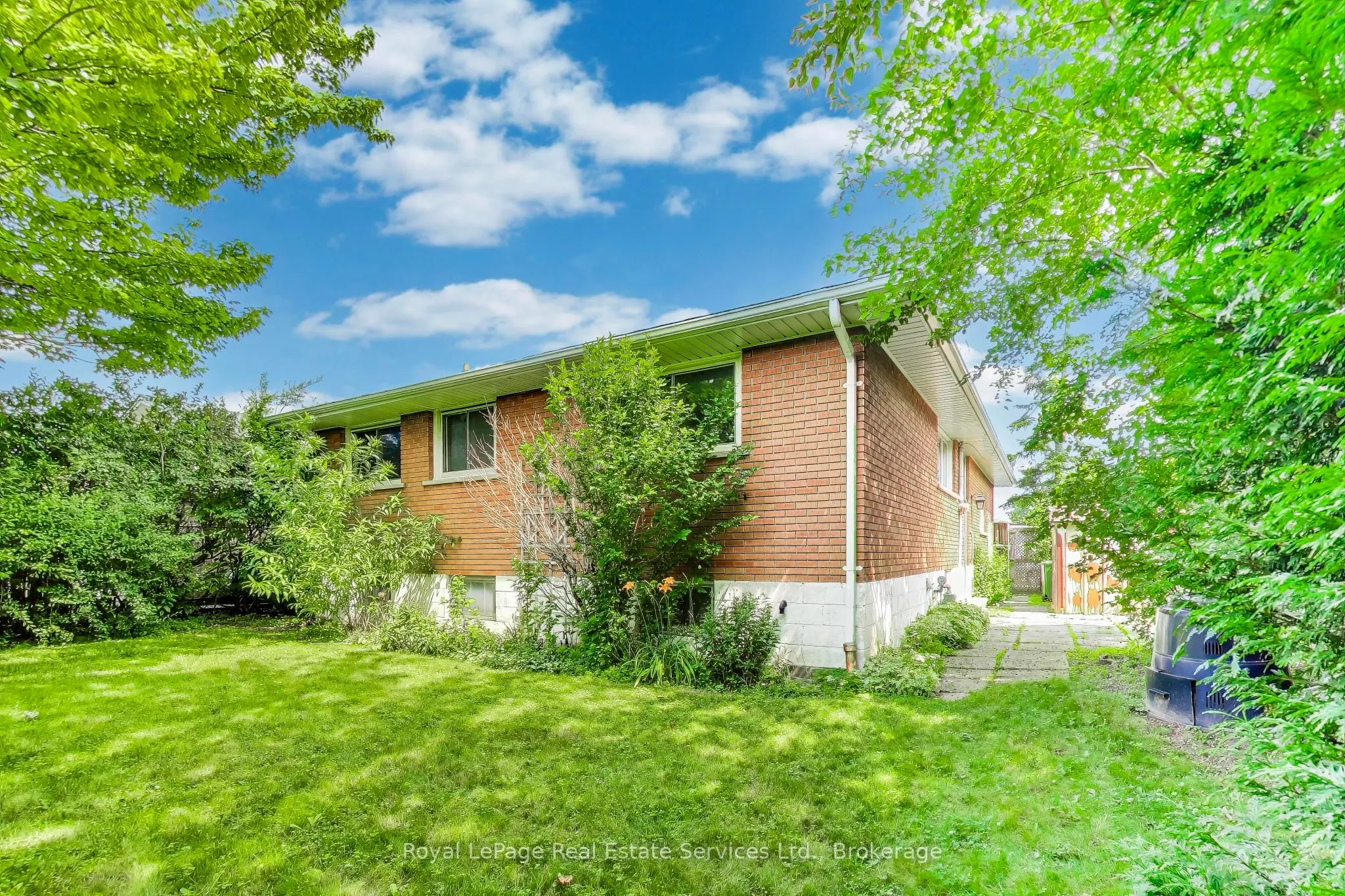 25 Sandringham Avenue