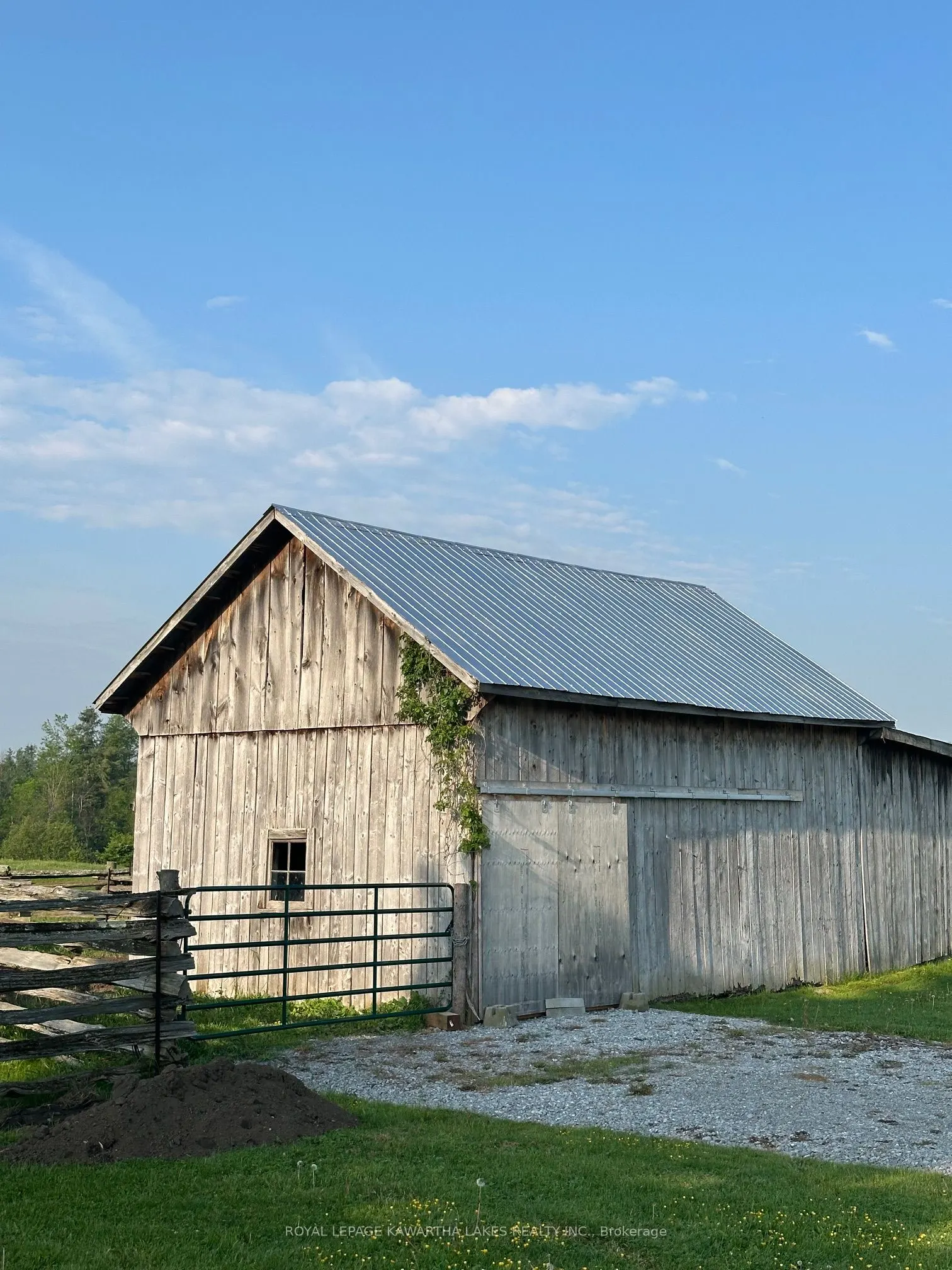 2433 County Road 121 Road