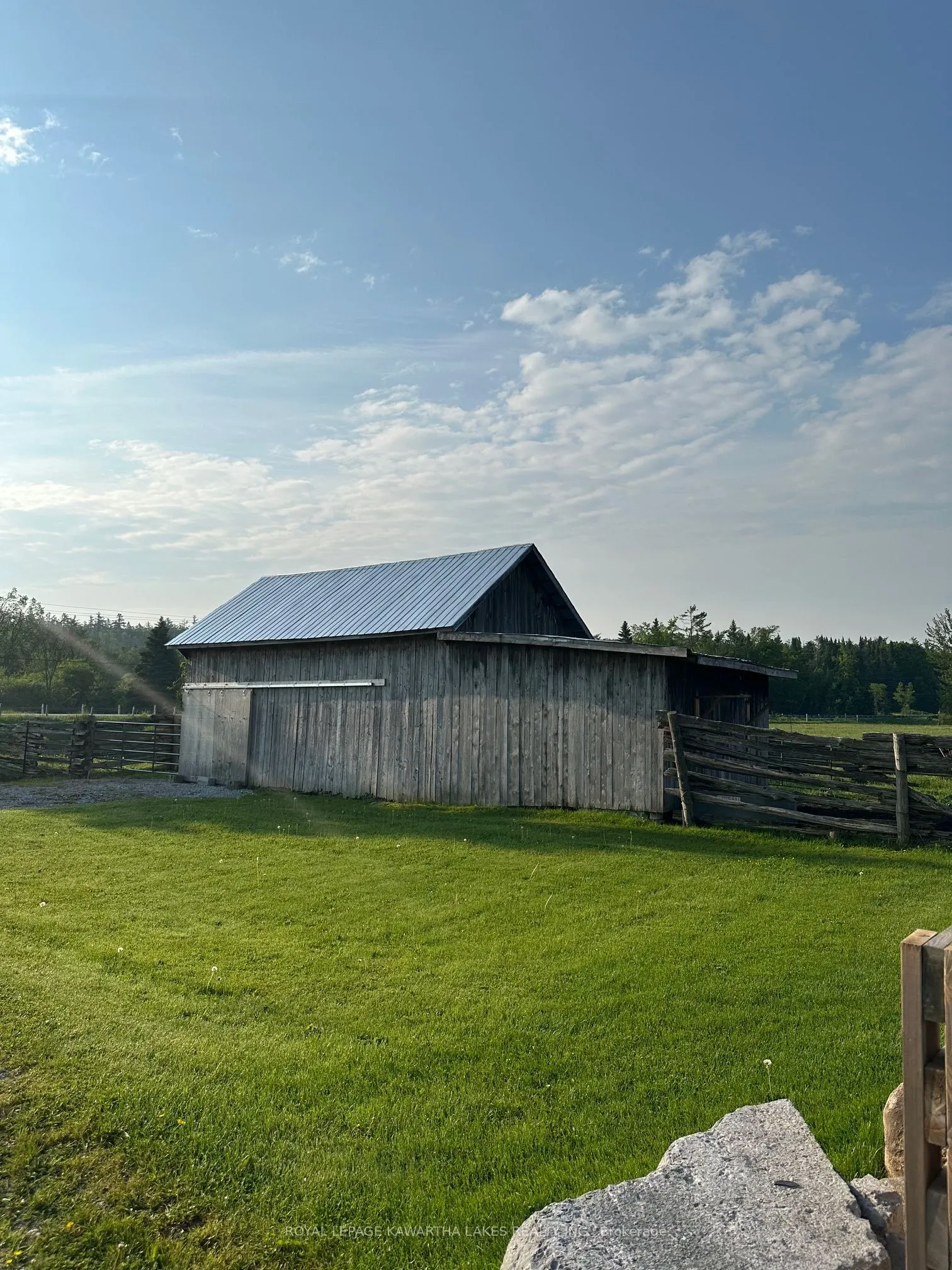2433 County Road 121 Road