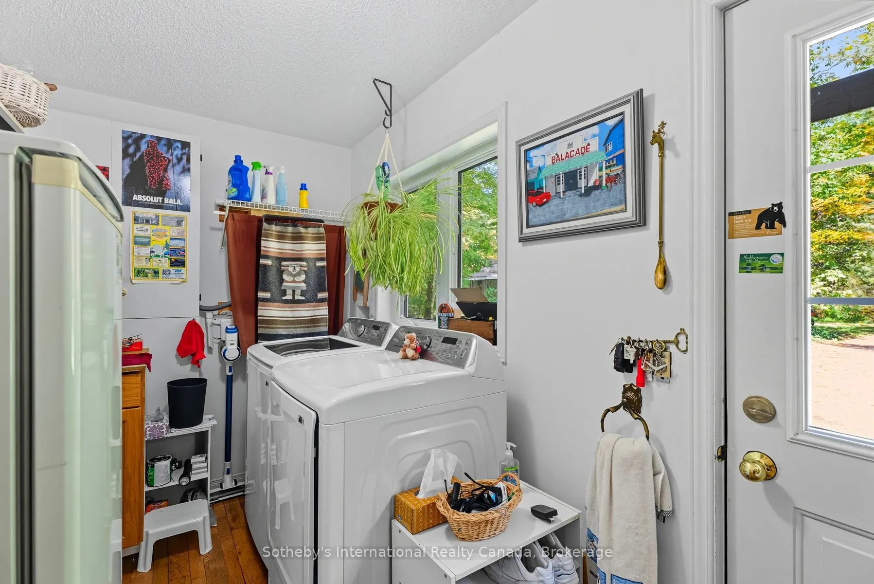 1329 Moon River Road