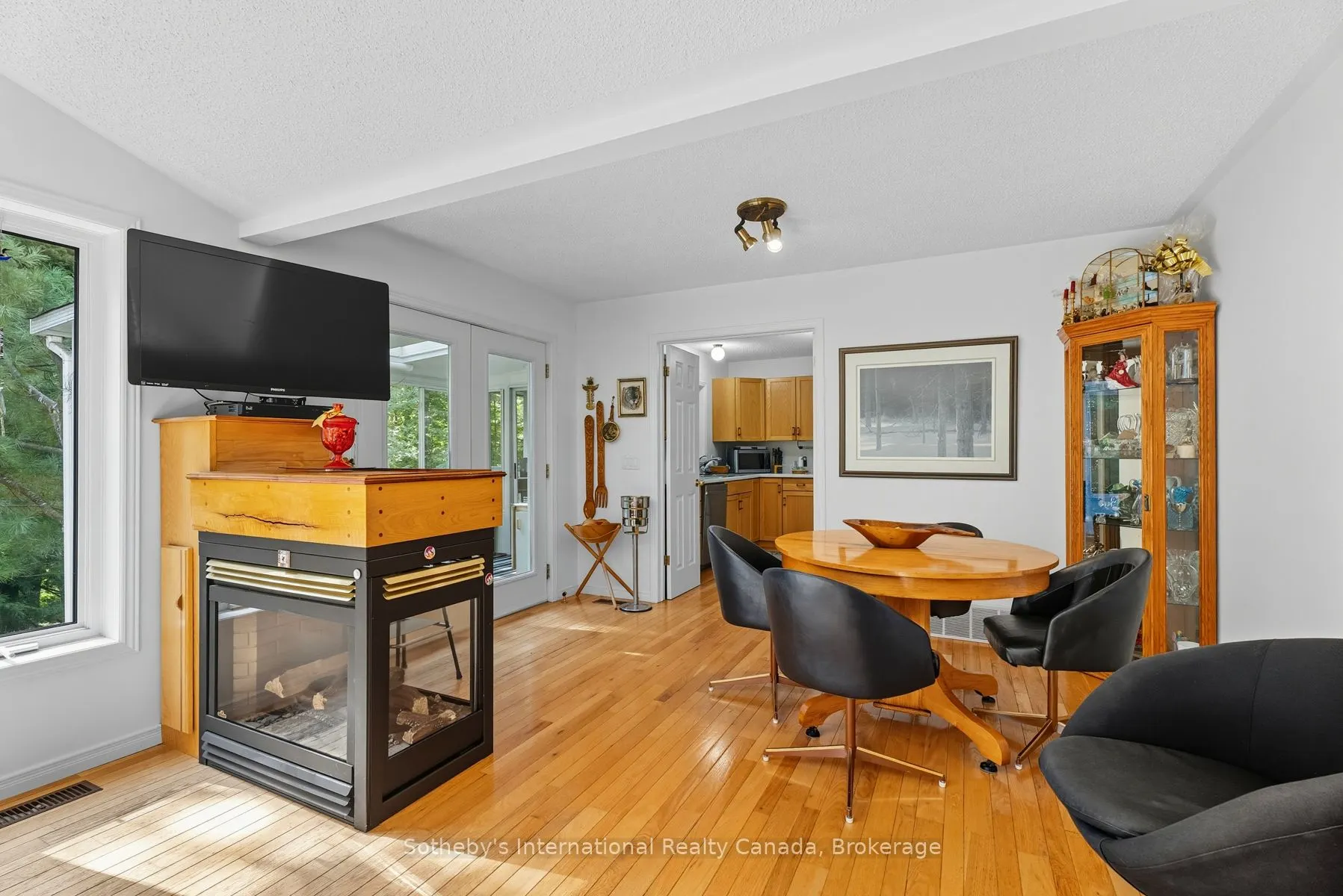1329 Moon River Road
