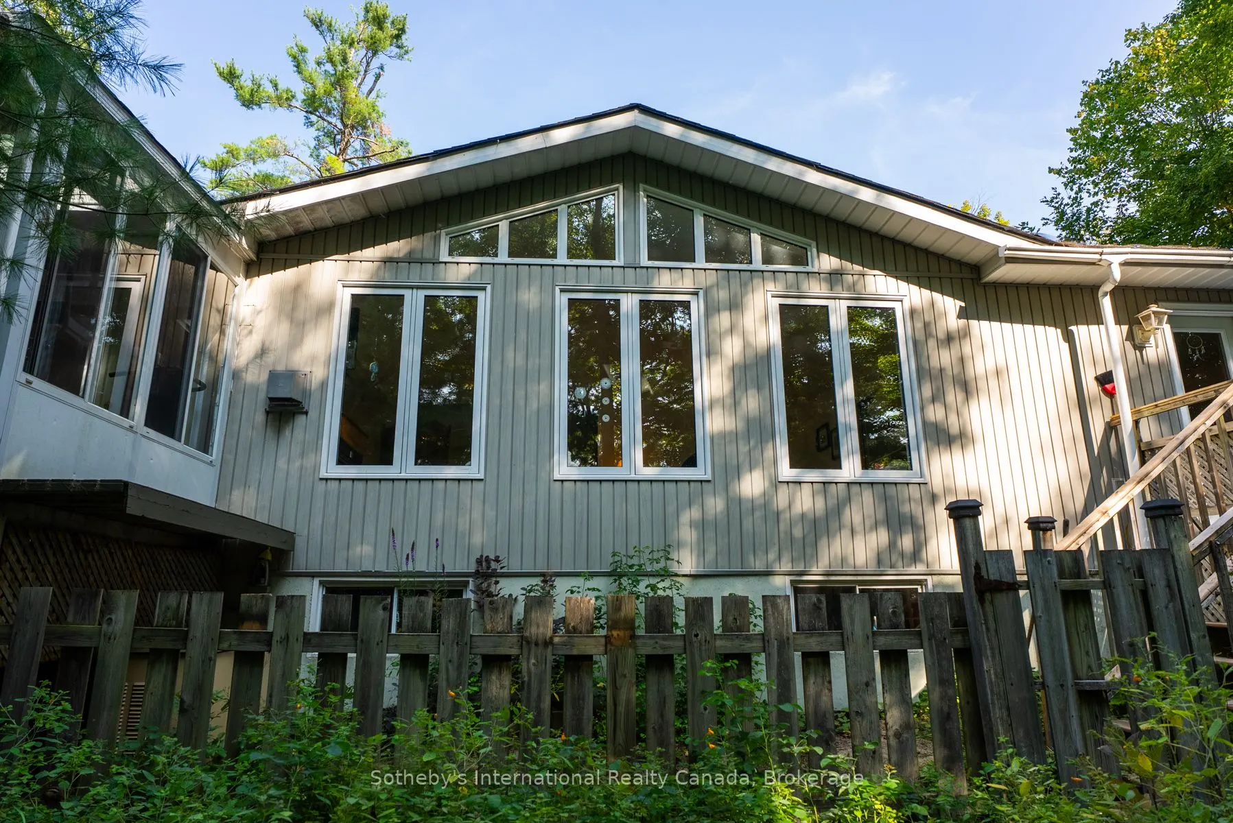 1329 Moon River Road