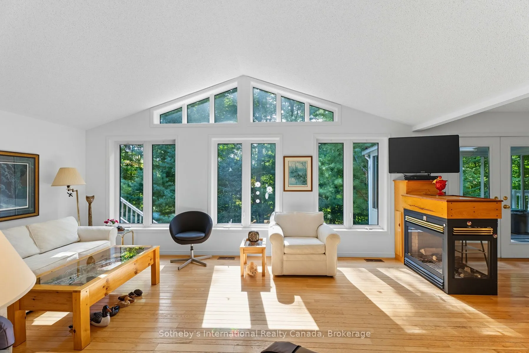 1329 Moon River Road