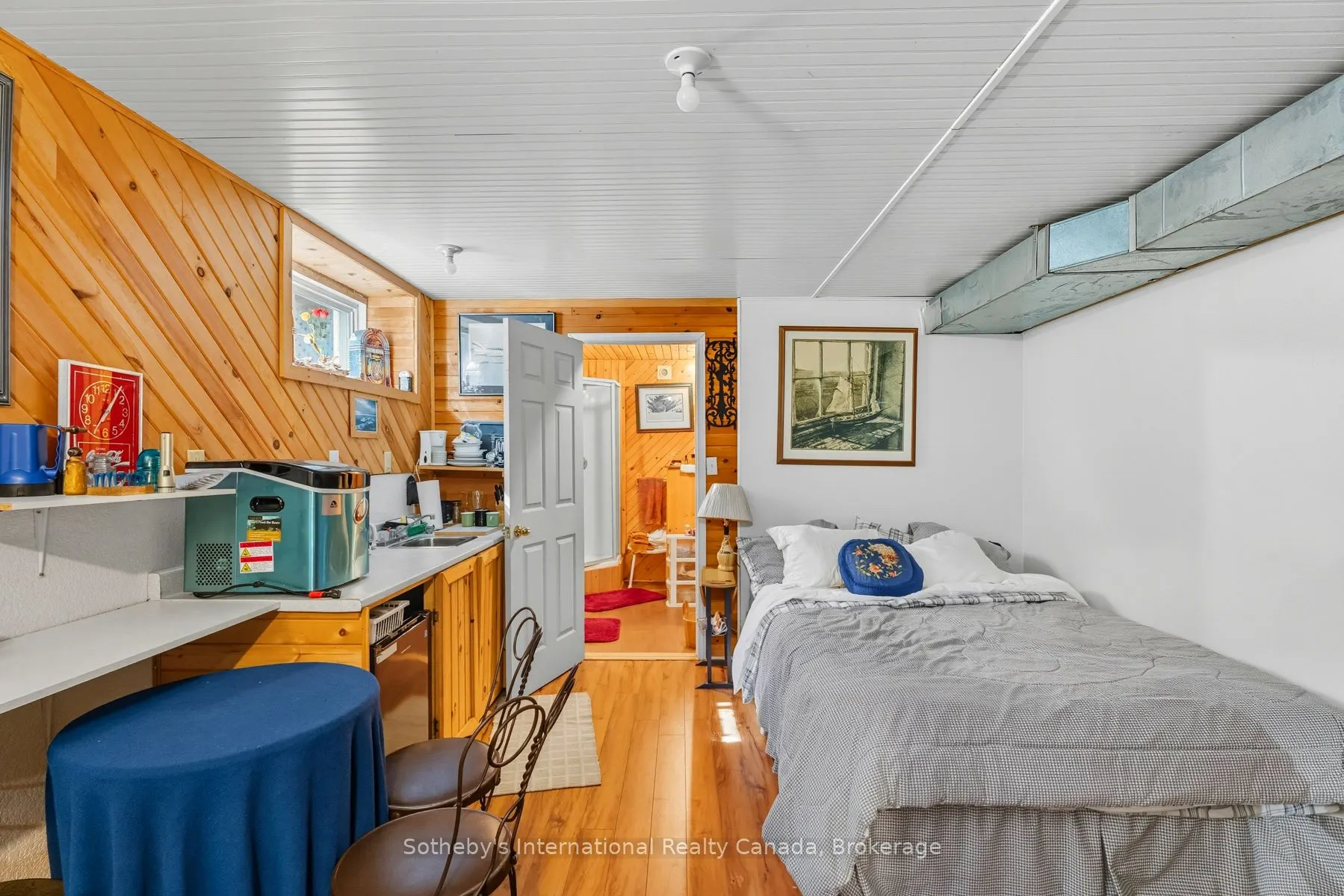 1329 Moon River Road