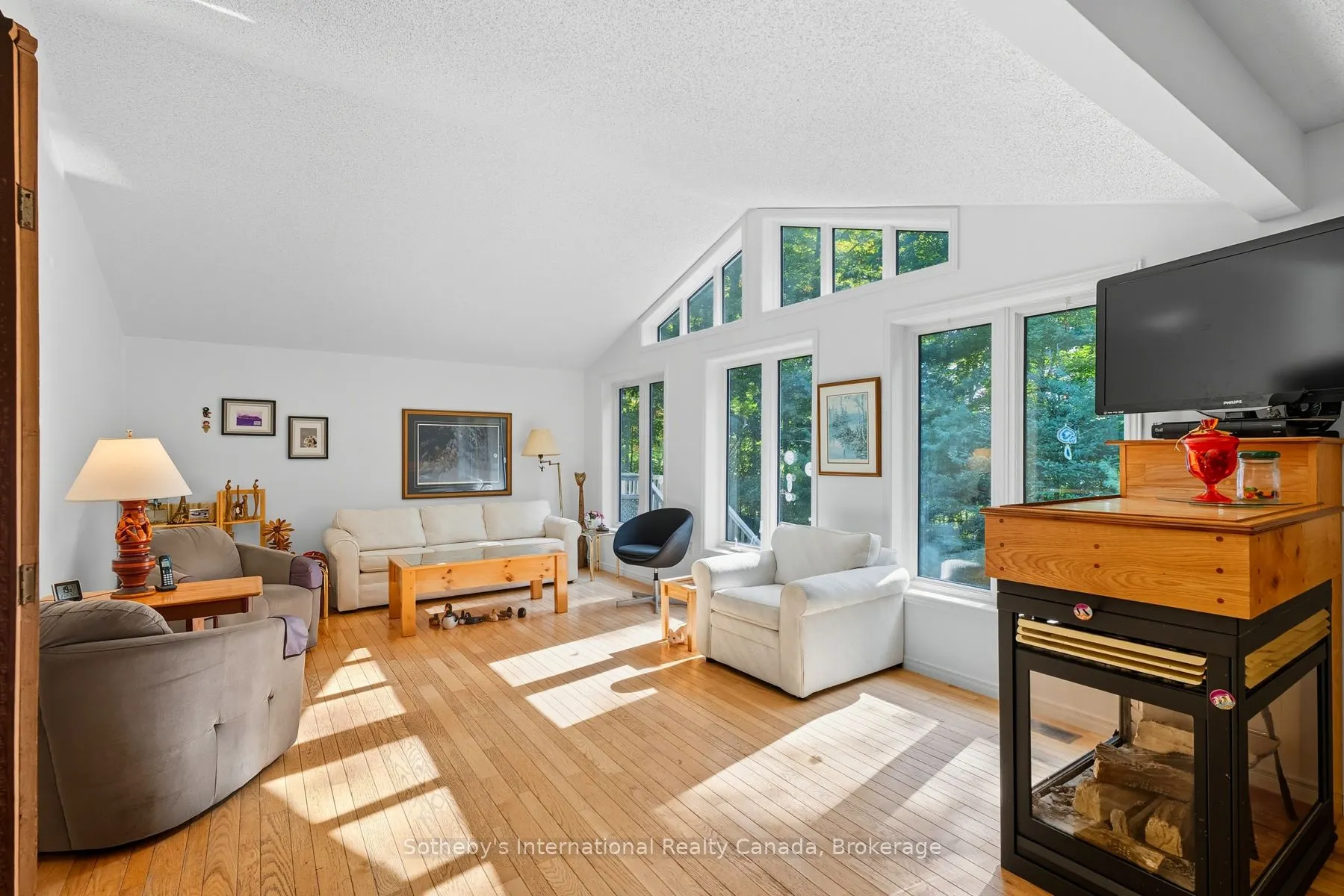 1329 Moon River Road