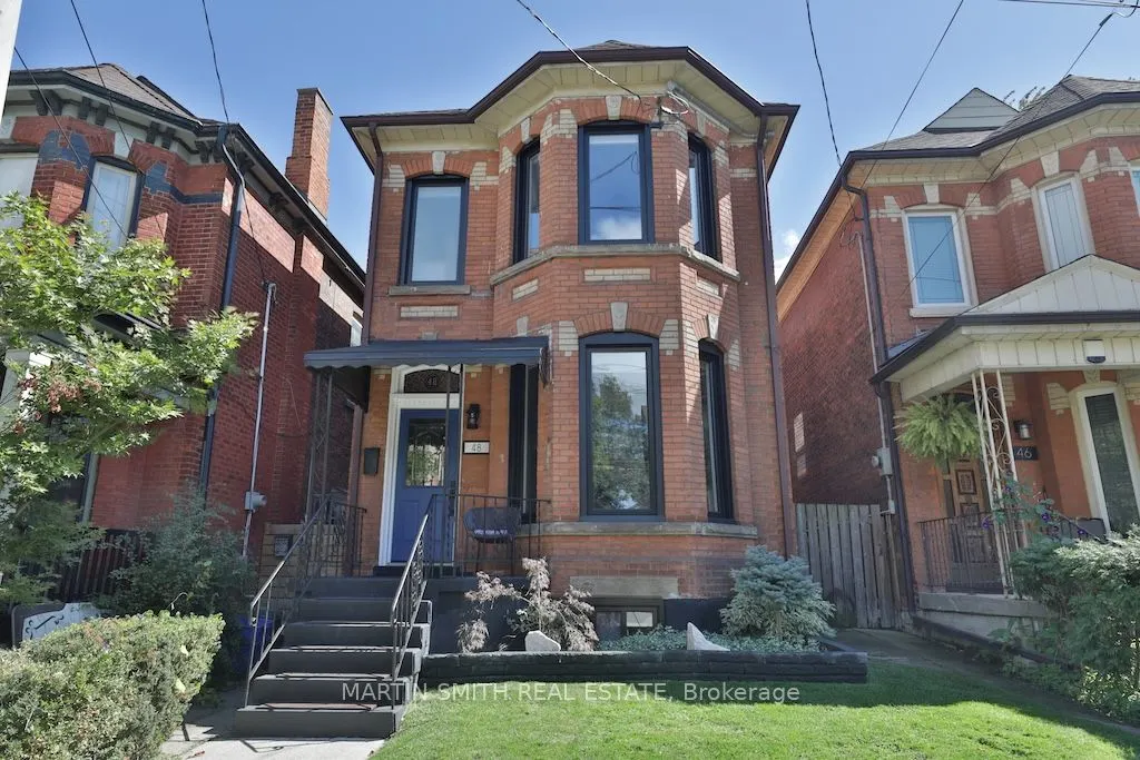 48 Pearl Street N