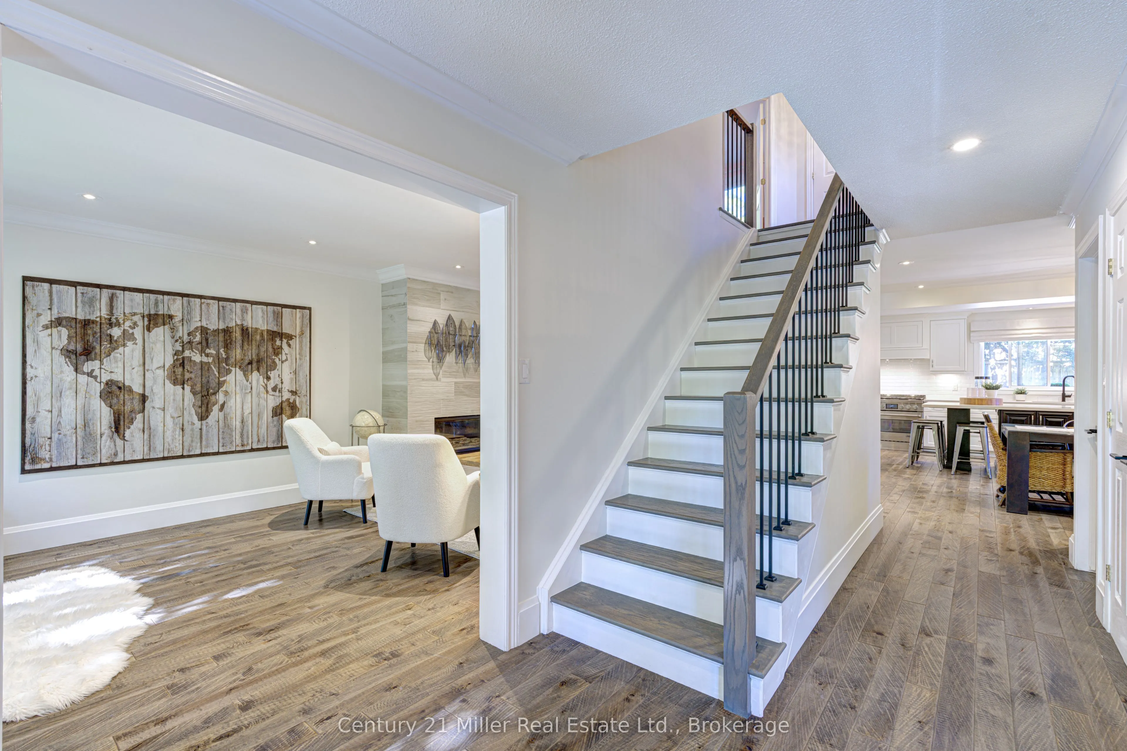 6 Mays Crescent