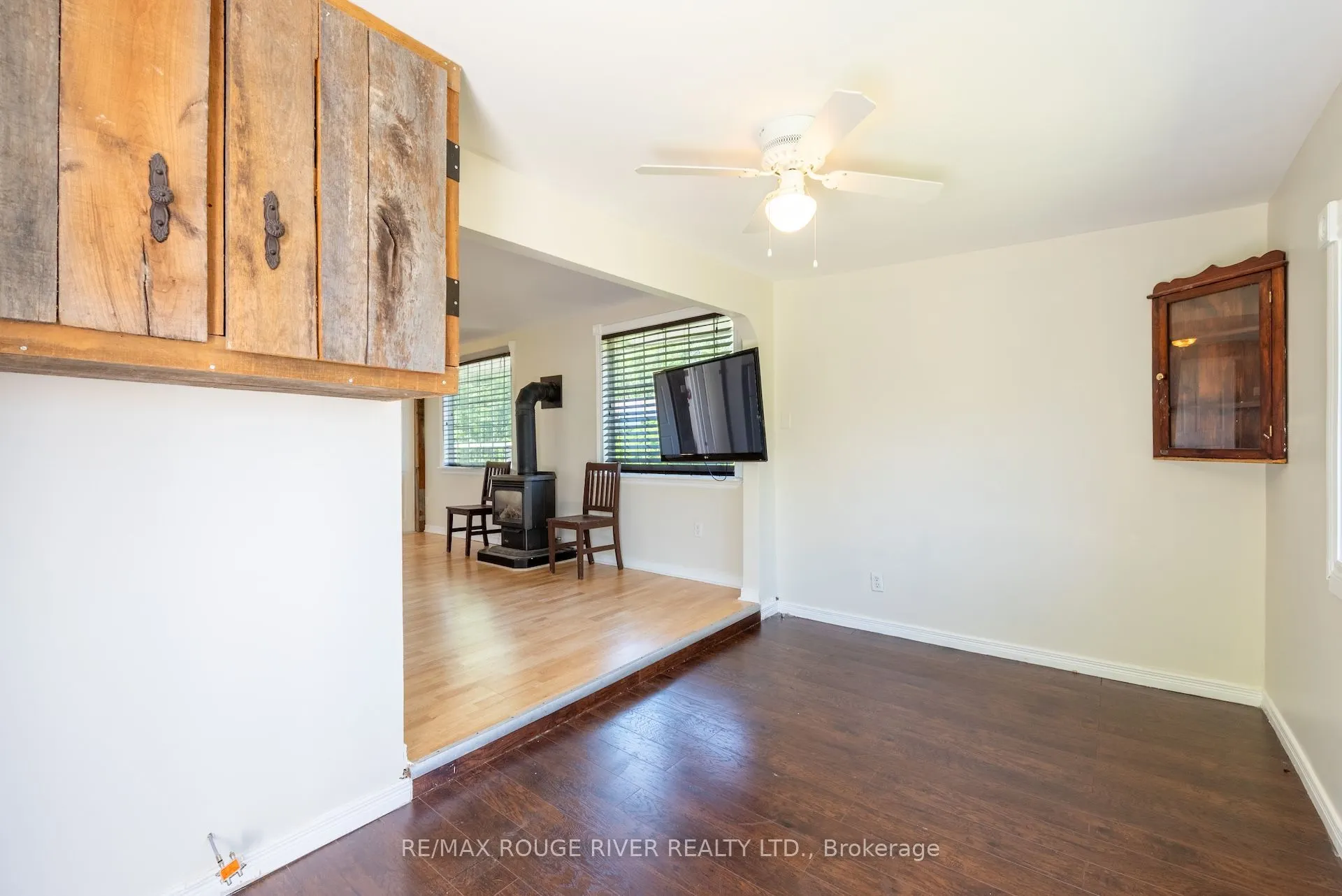 200 Dunnette Landing