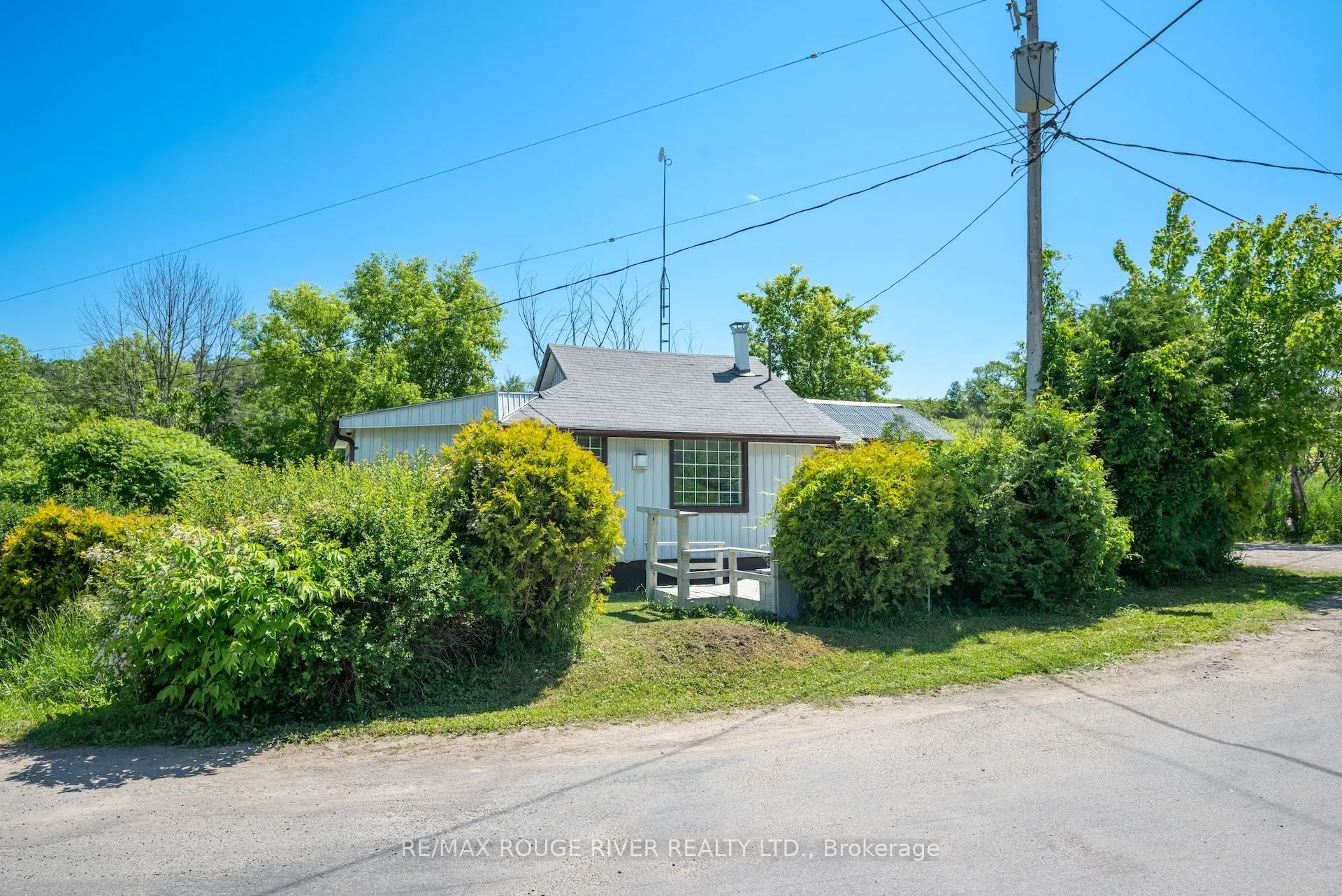 200 Dunnette Landing