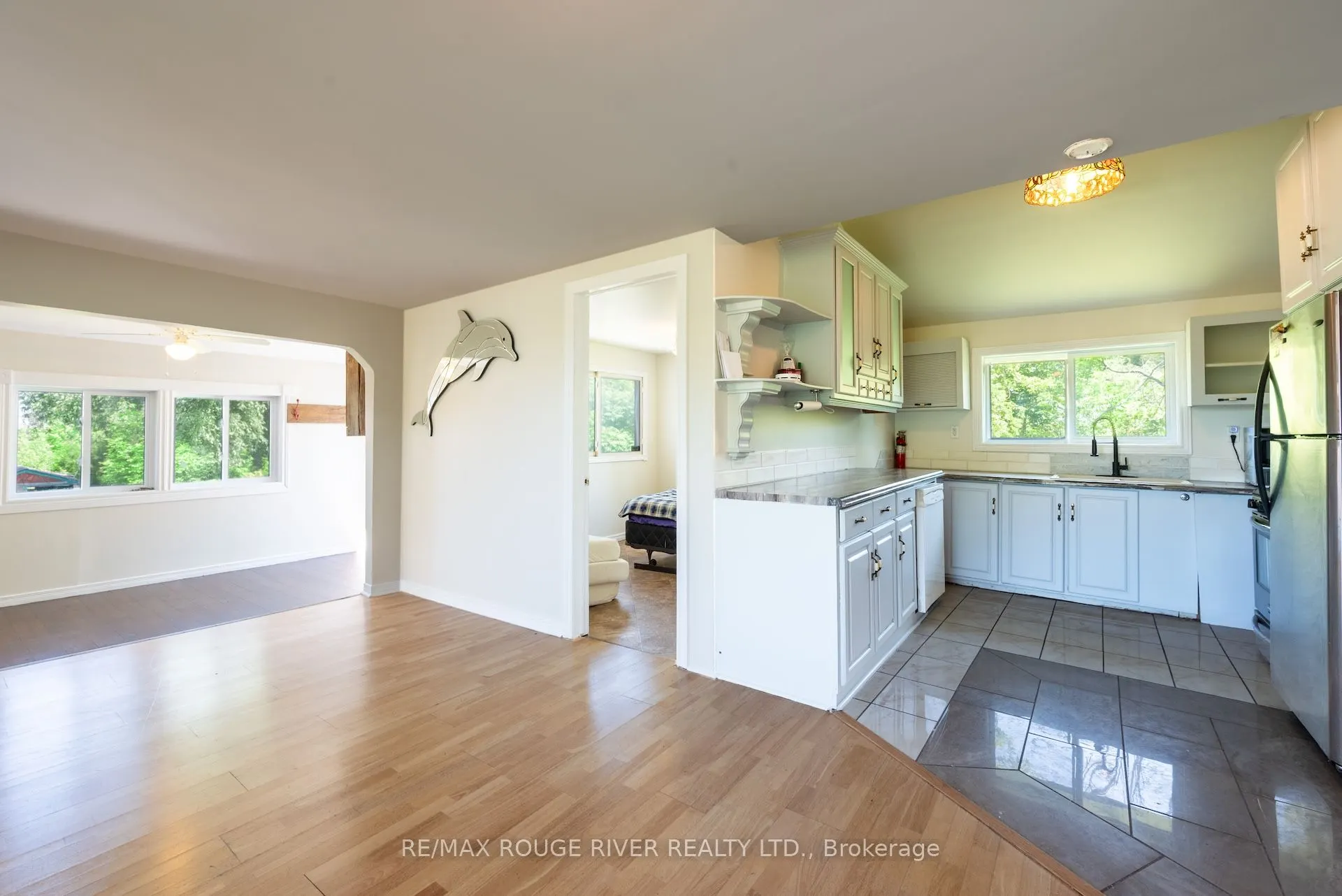 200 Dunnette Landing