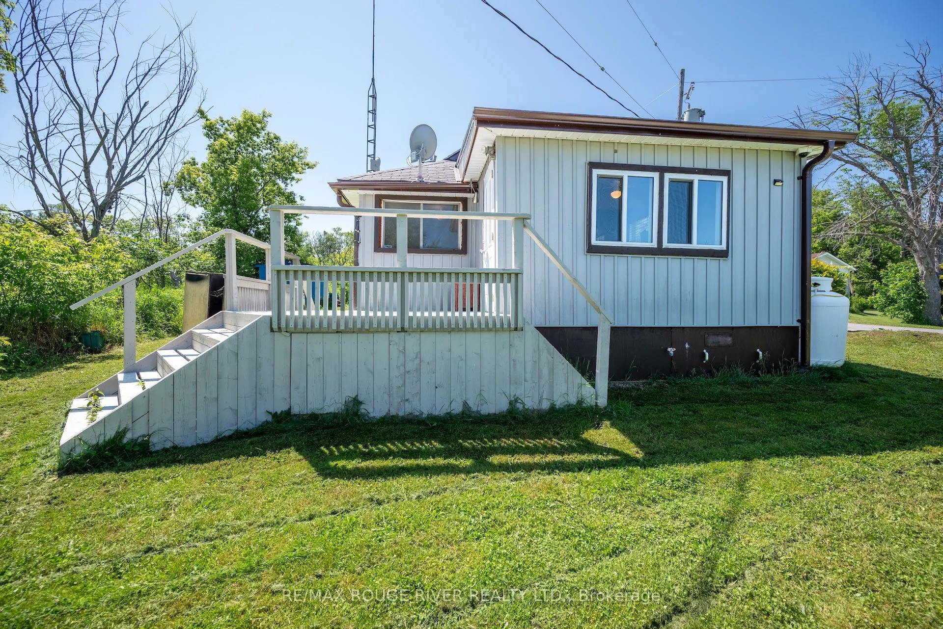 200 Dunnette Landing