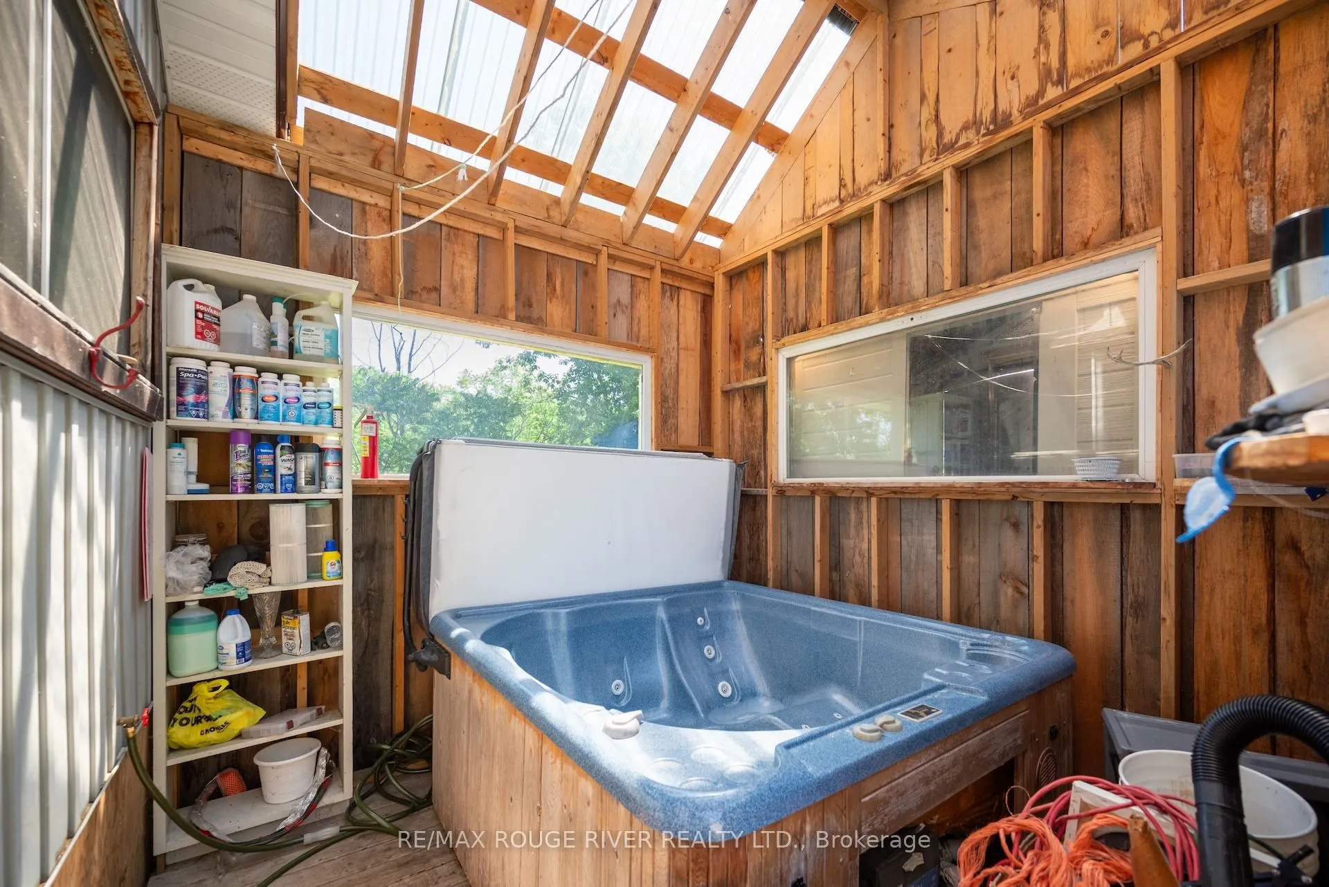 200 Dunnette Landing