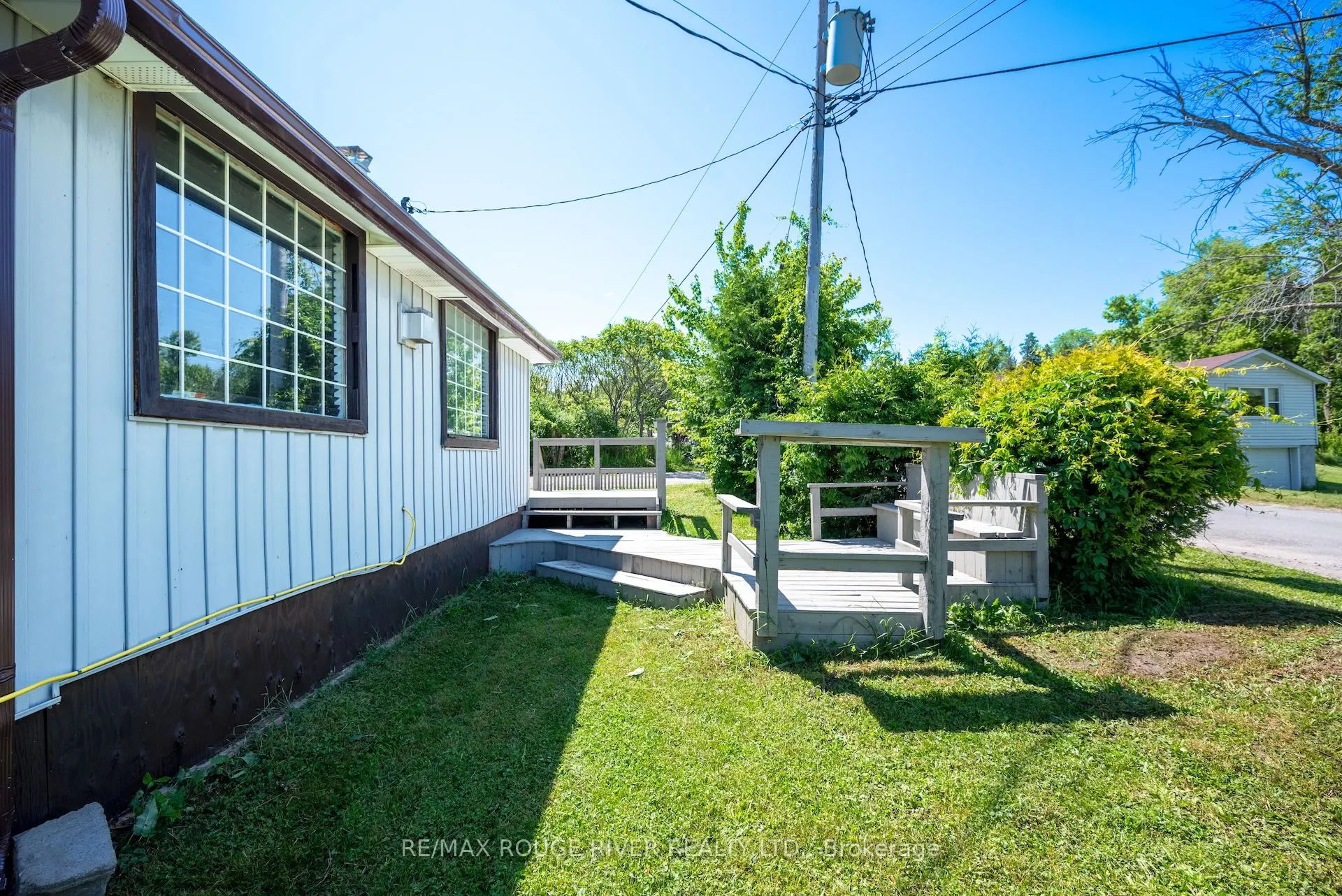 200 Dunnette Landing