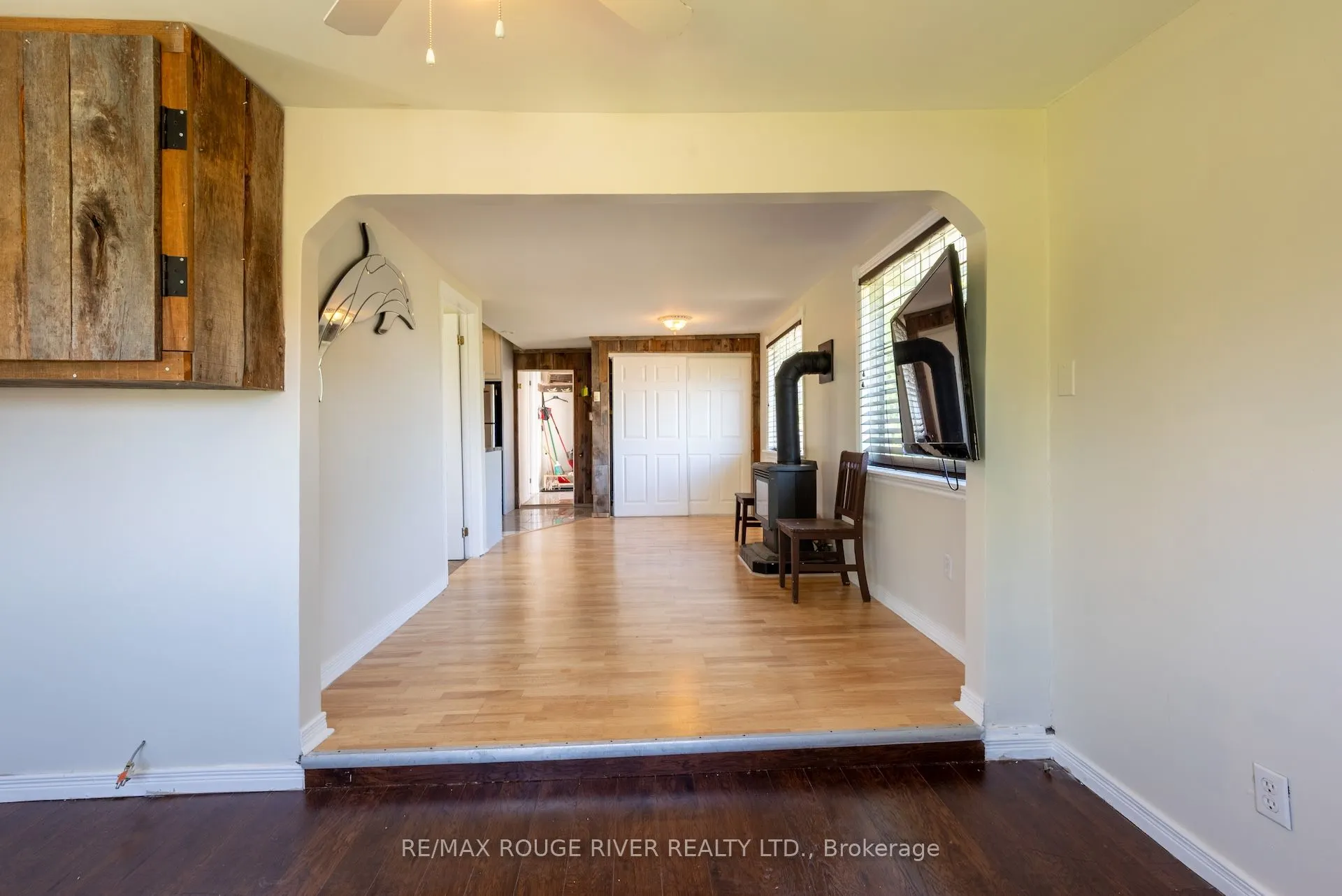 200 Dunnette Landing